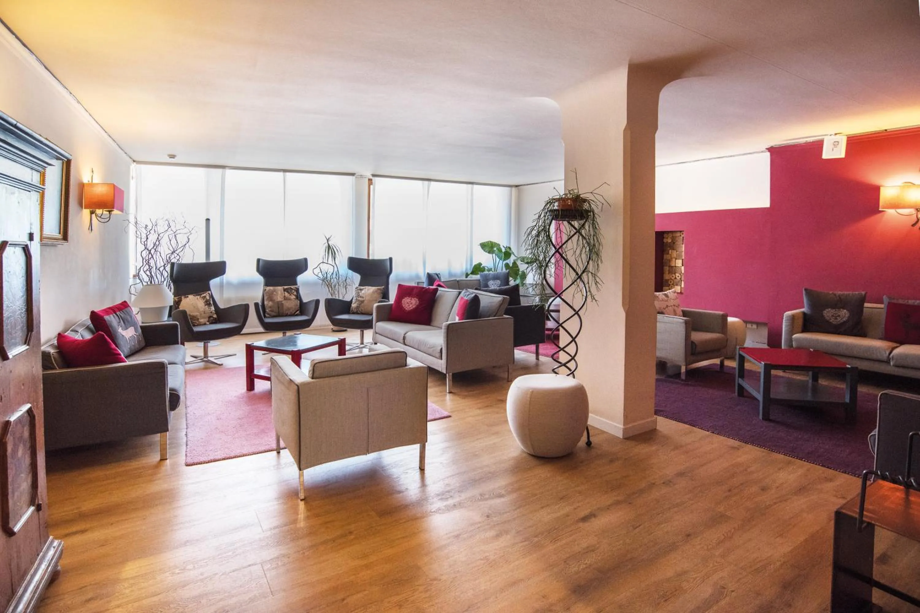 Communal lounge/ TV room in Veronza Clubresidence