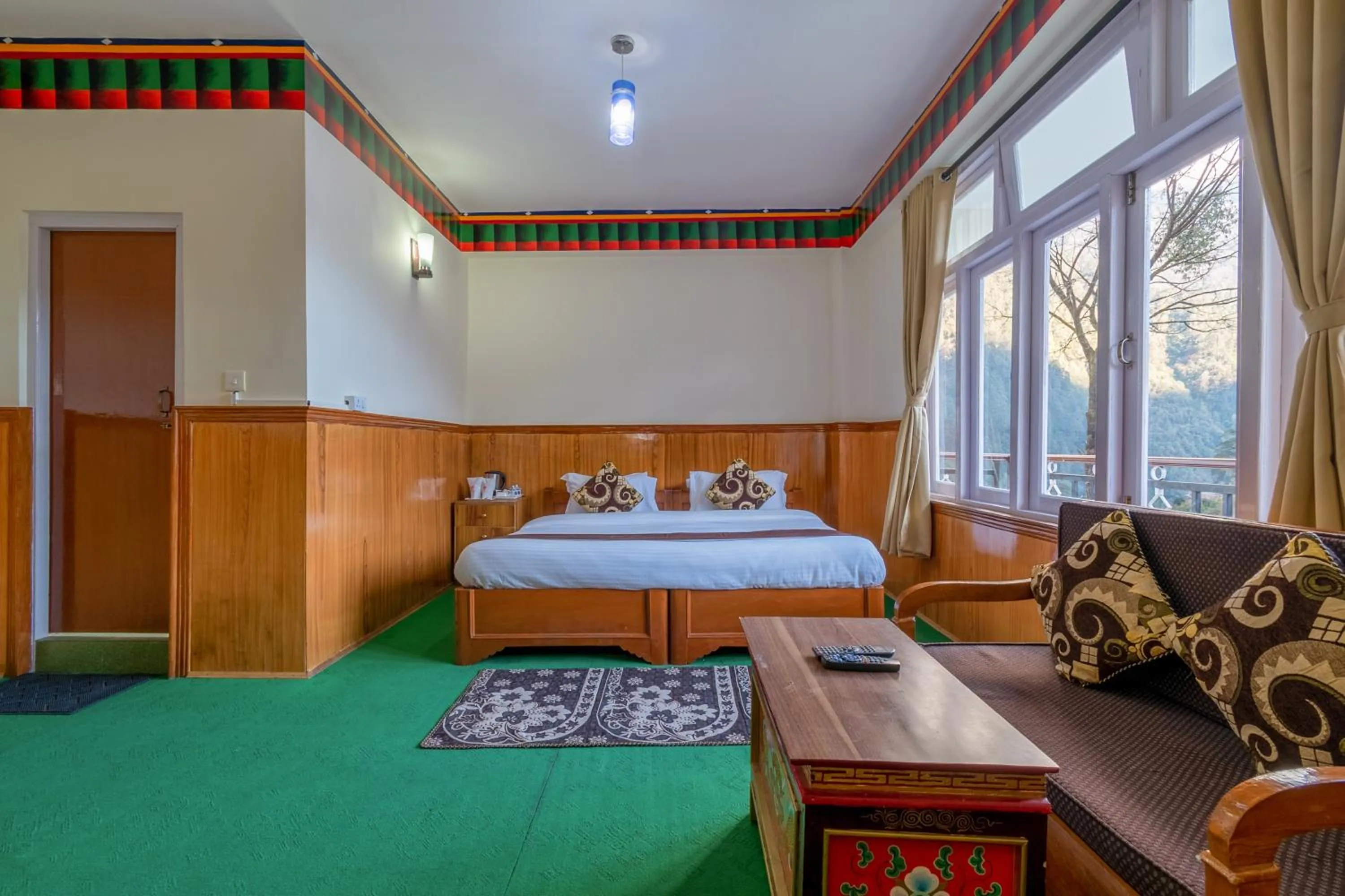 Bed in Magellan's The Grand Lachen