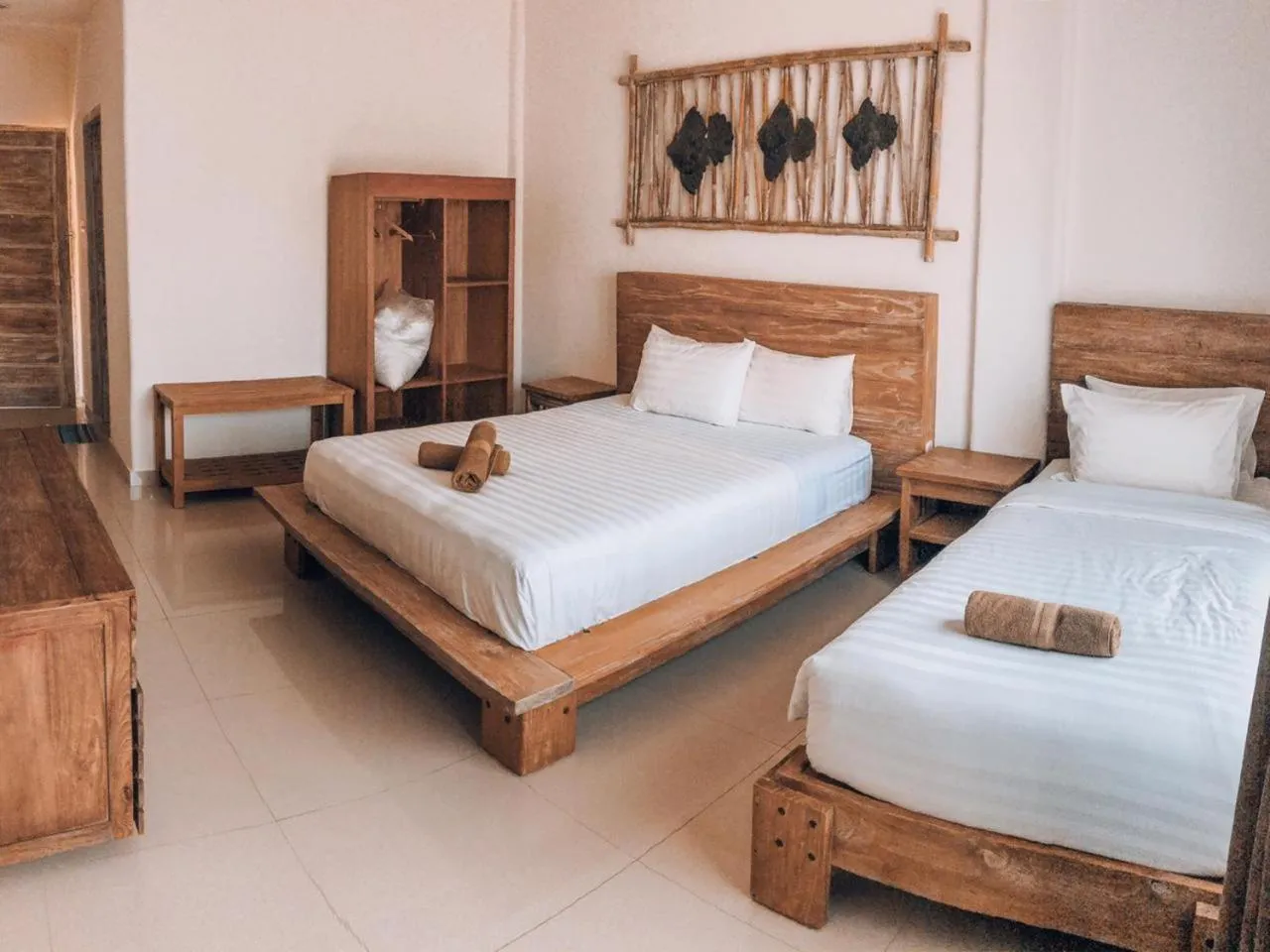 Bed in The 5 Brothers Hotel