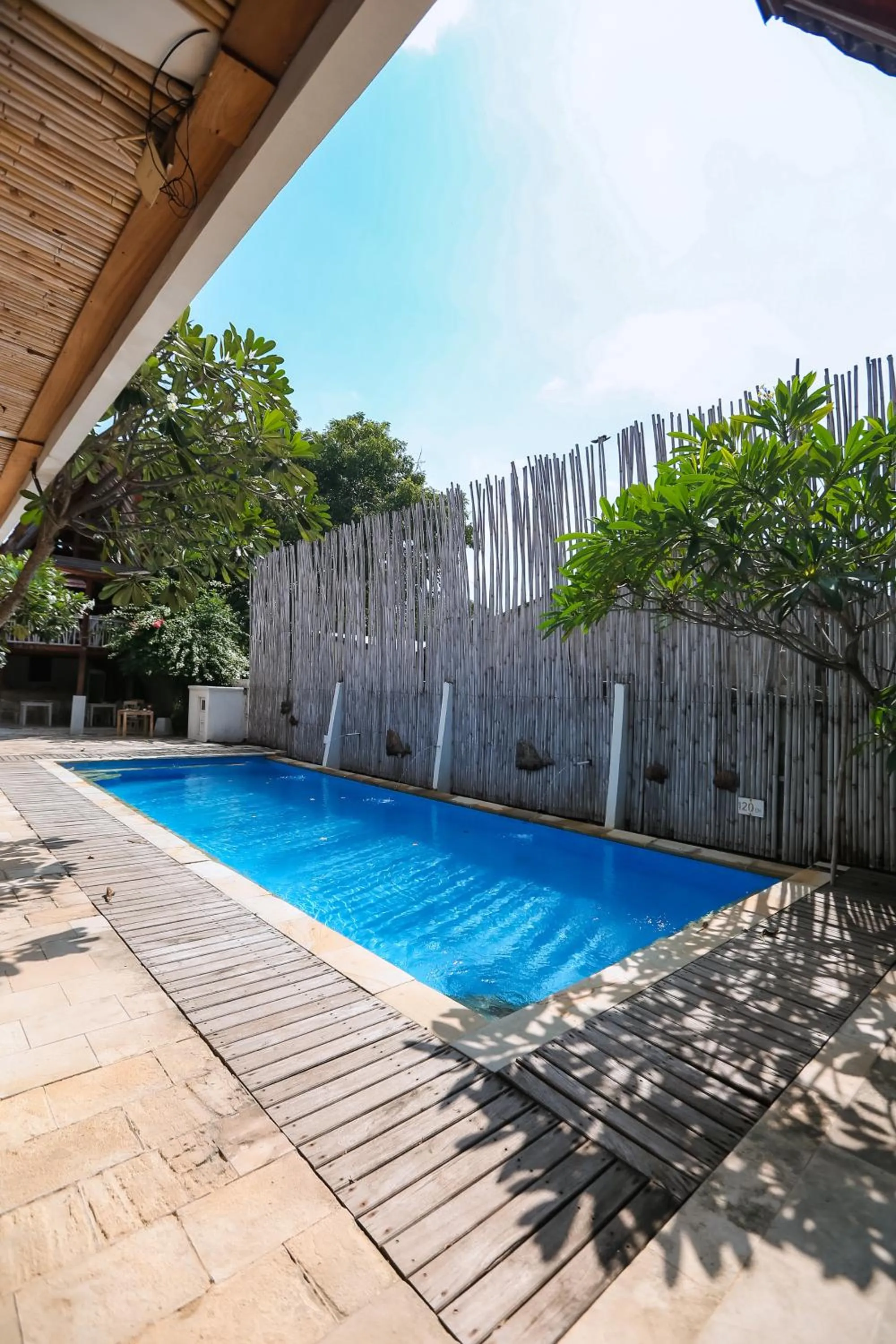 The 5 Brothers Hotel