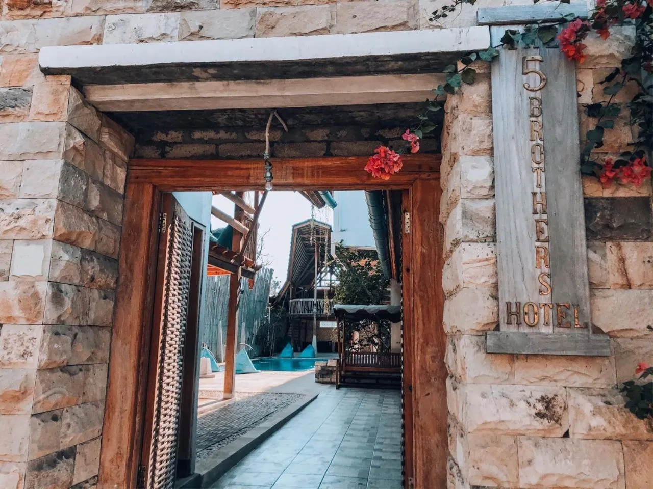 The 5 Brothers Hotel