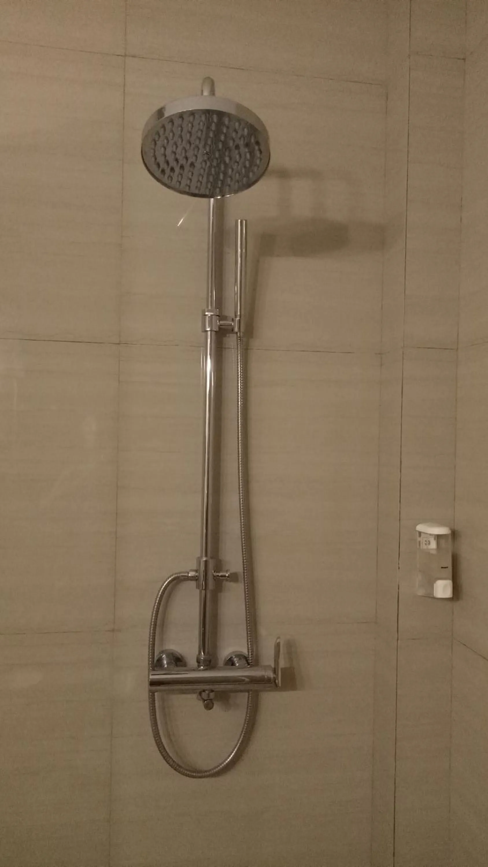 The 5 Brothers Hotel