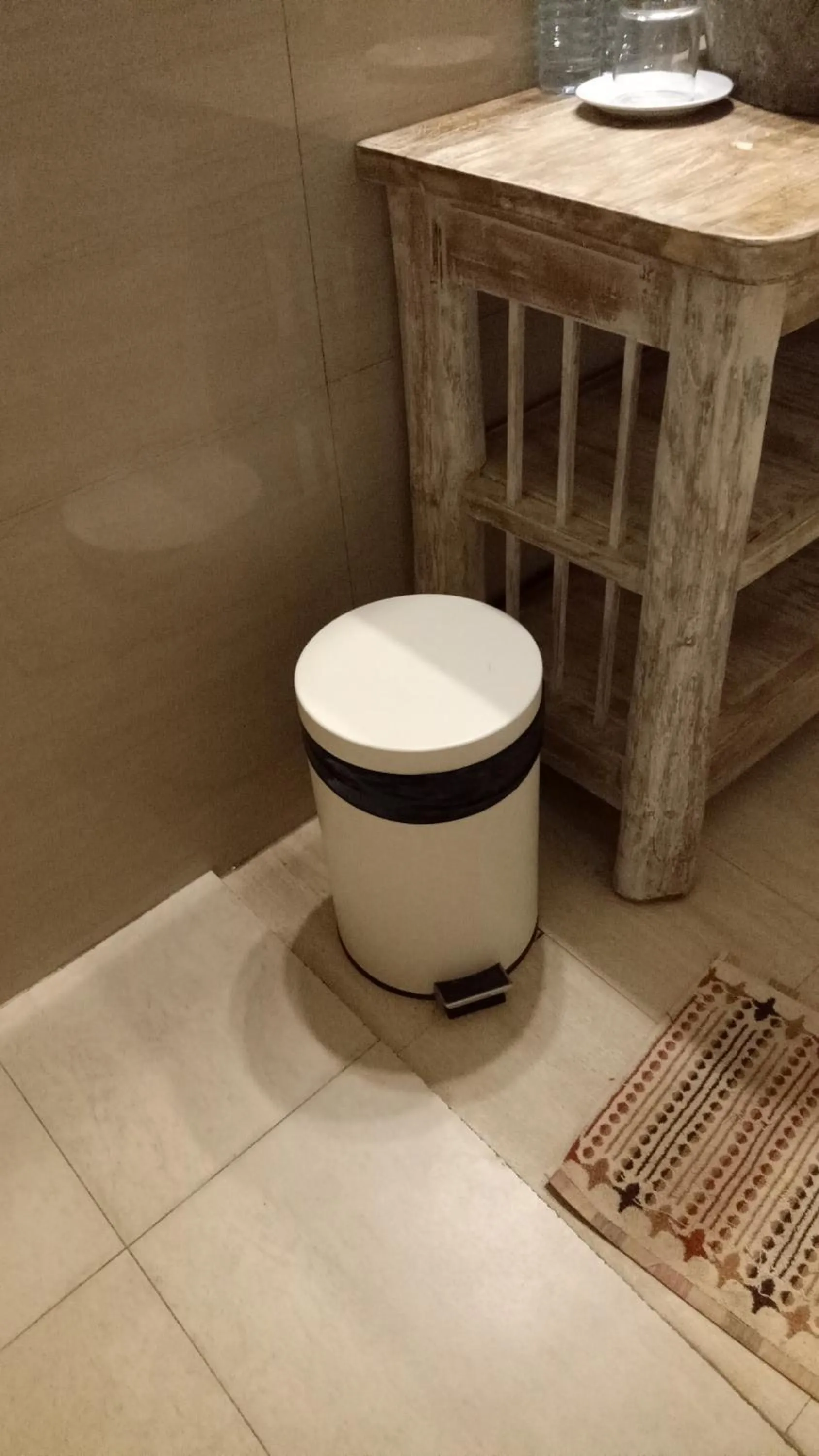 The 5 Brothers Hotel