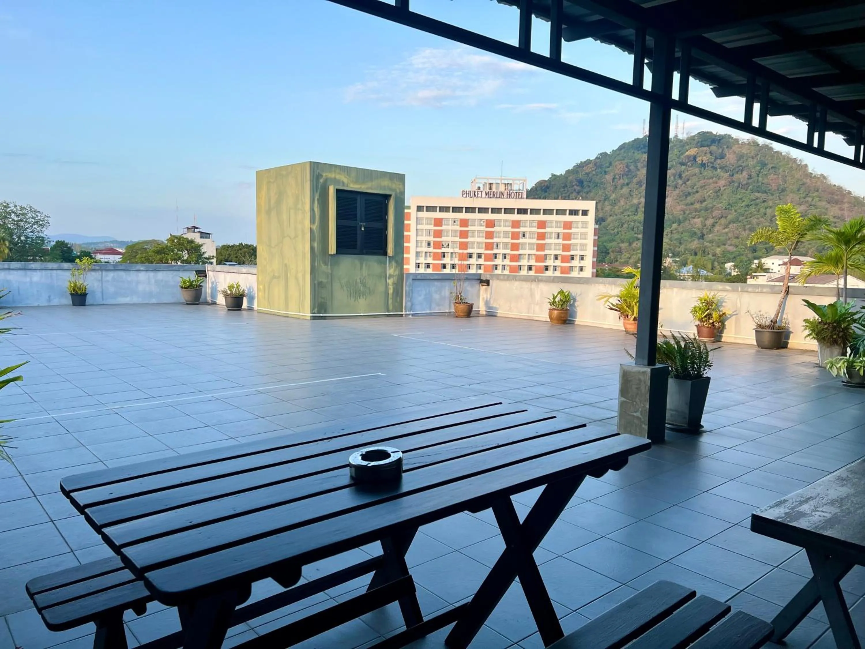 Property building in Ritsurin Boutique Hotel - โรงแรมริทสุริน บูติค