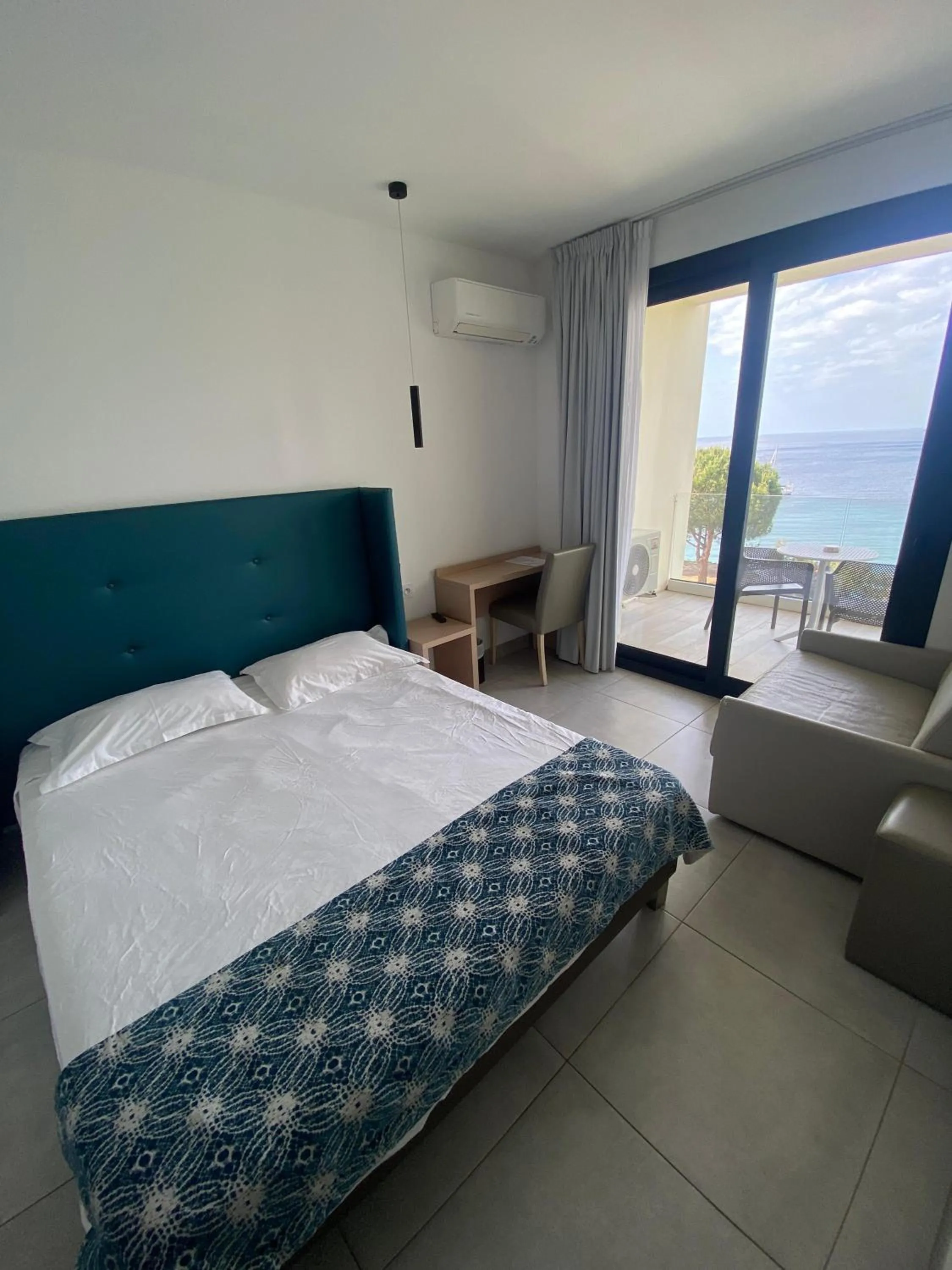 Bed in Hotel Restaurant Le Filosorma