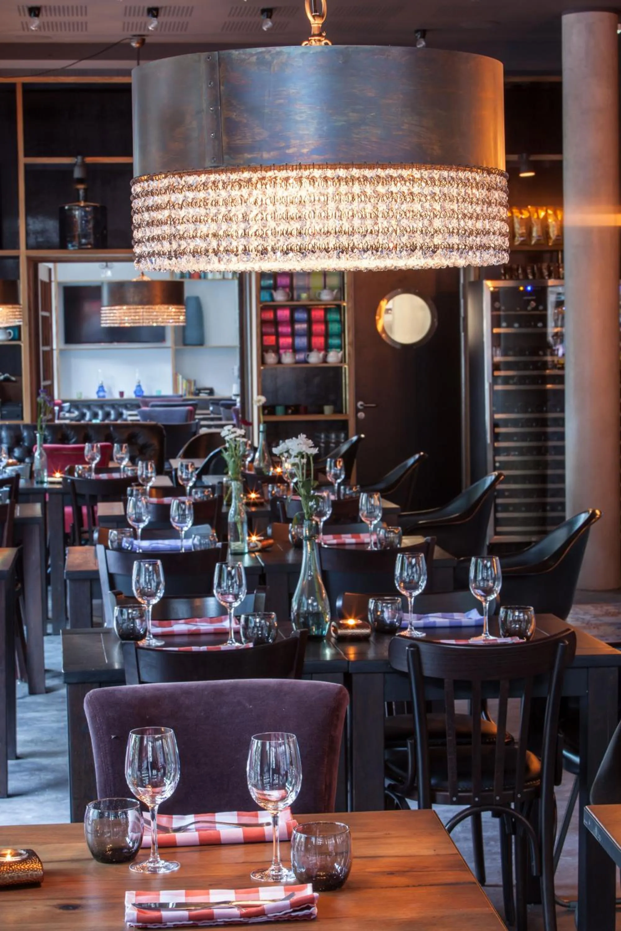 Restaurant/places to eat in Pointe Isabelle