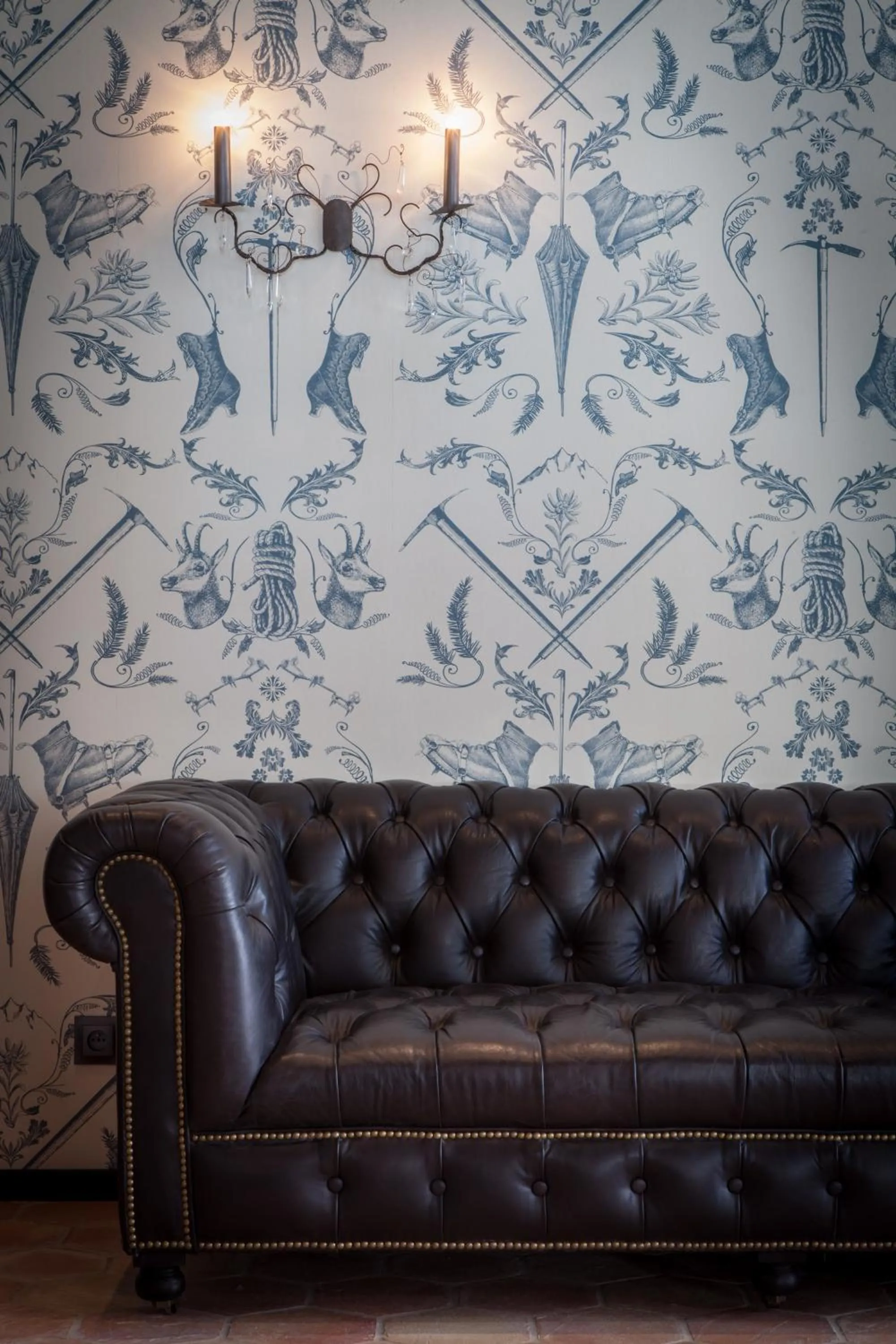 Decorative detail in Pointe Isabelle