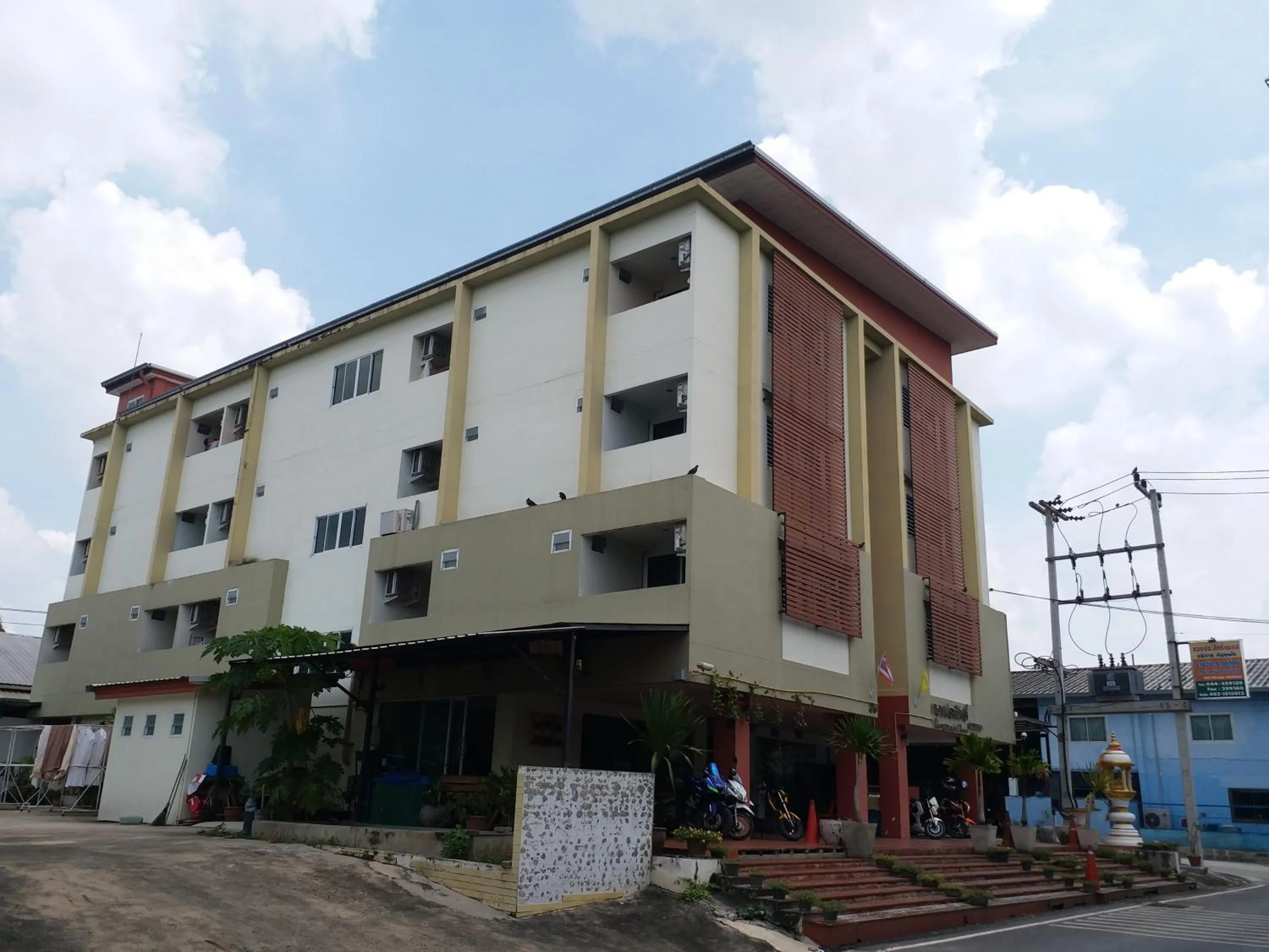 Property building in TongPrasit Place