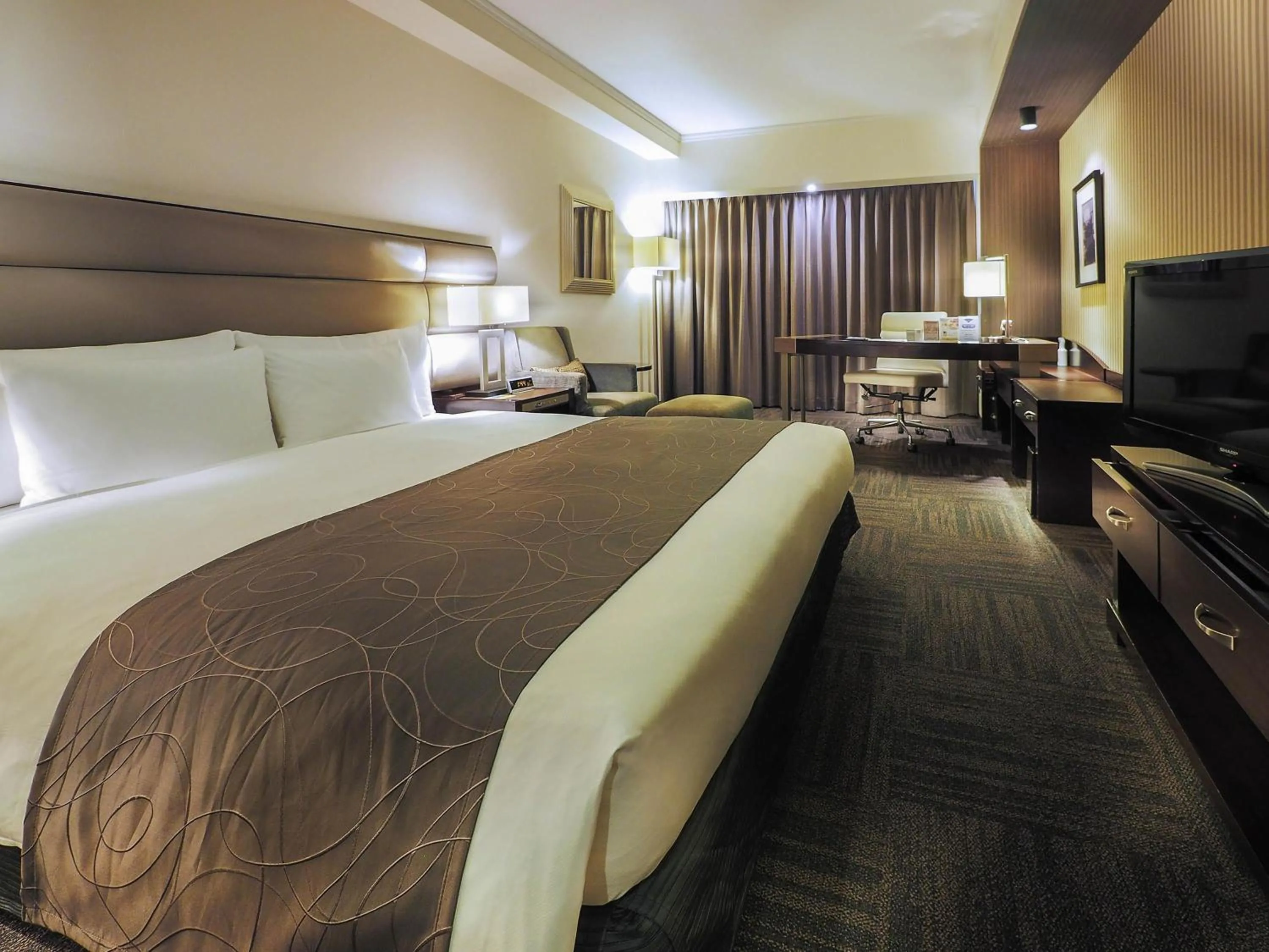 Property building, Bed in Ibis Styles Sapporo