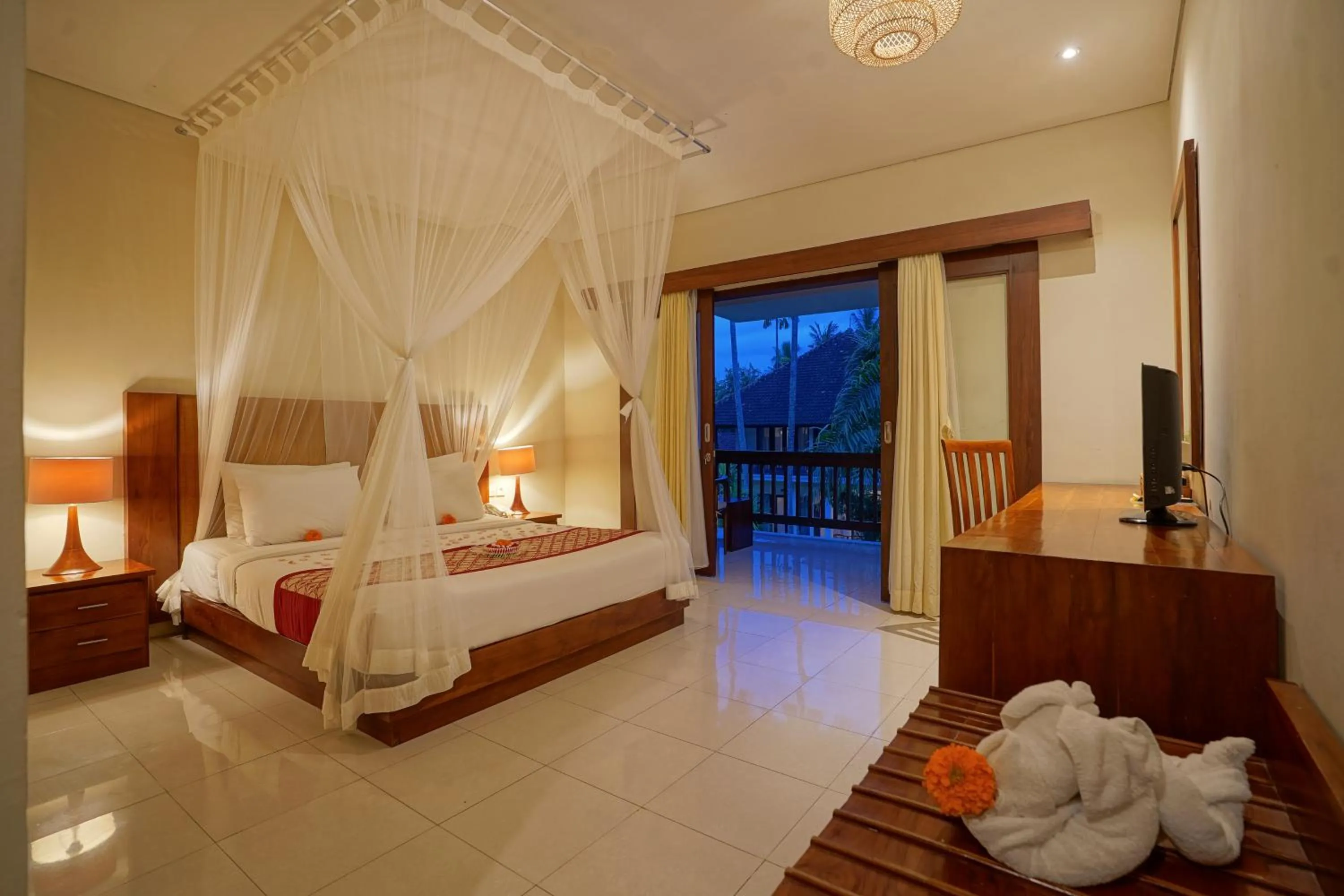 Bed in Pertiwi Resort & Spa