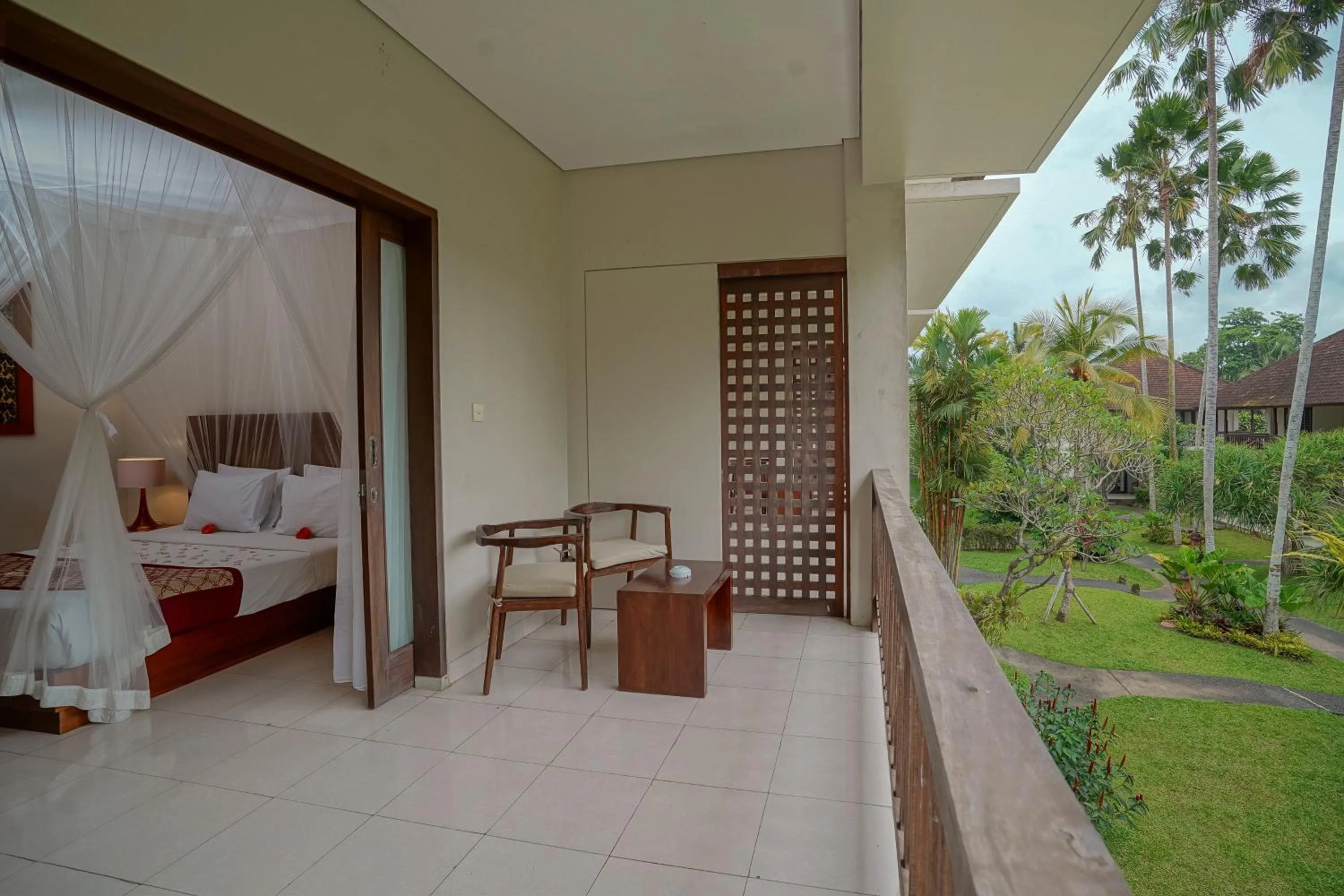 Bed in Pertiwi Resort & Spa