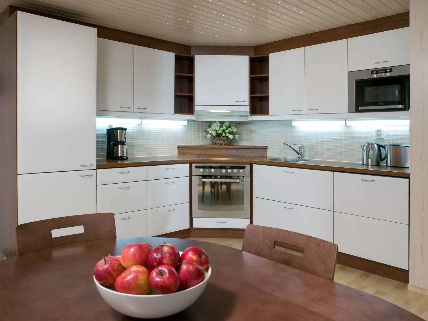 Kitchen or kitchenette in Holiday Club Kuusamon Tropiikki Apartments