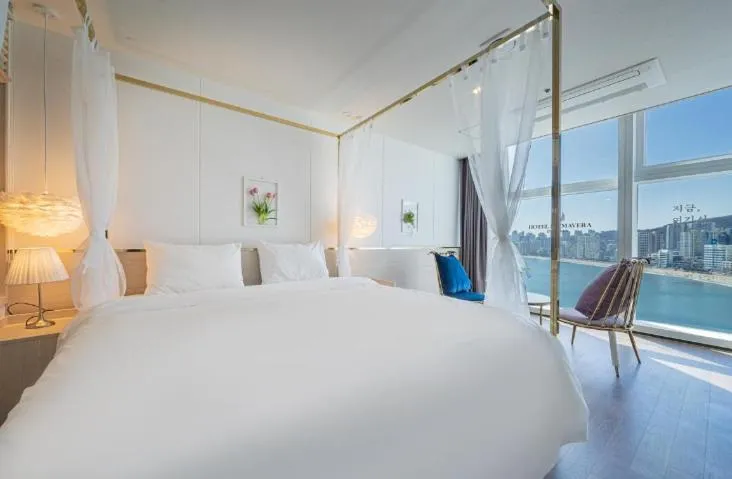 Bed in Gwangalli Hotel primavera in Busan