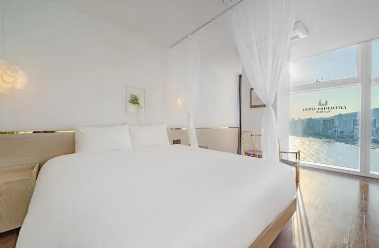 Bed in Gwangalli Hotel primavera in Busan