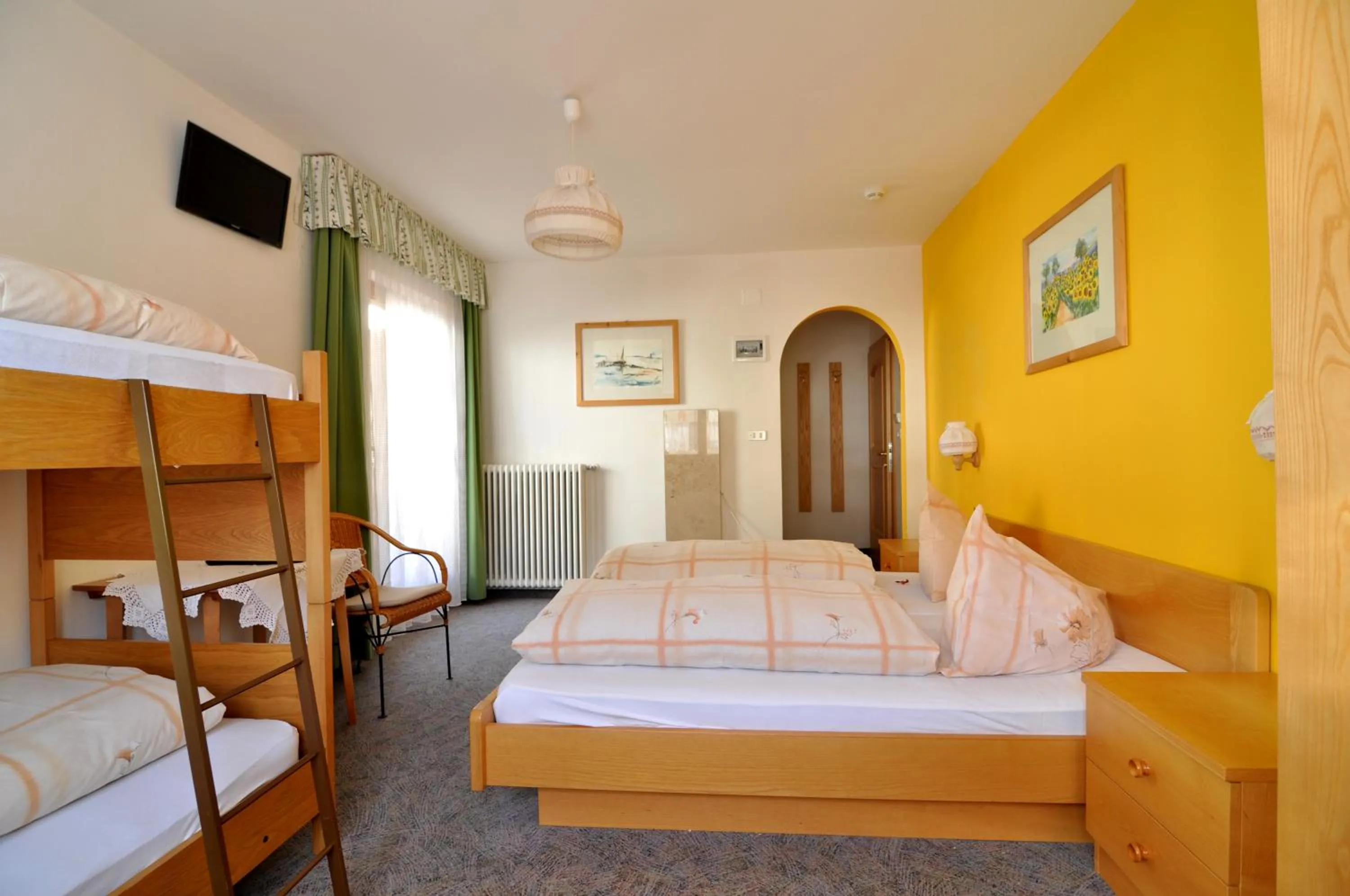 Bed in Hotel Traube - Stelvio