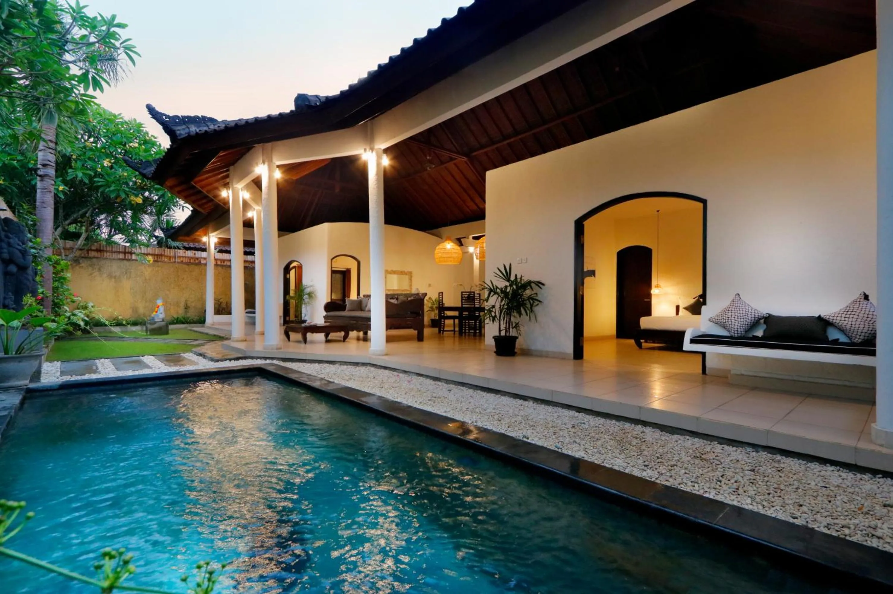 Shower in Singgah Villas Seminyak