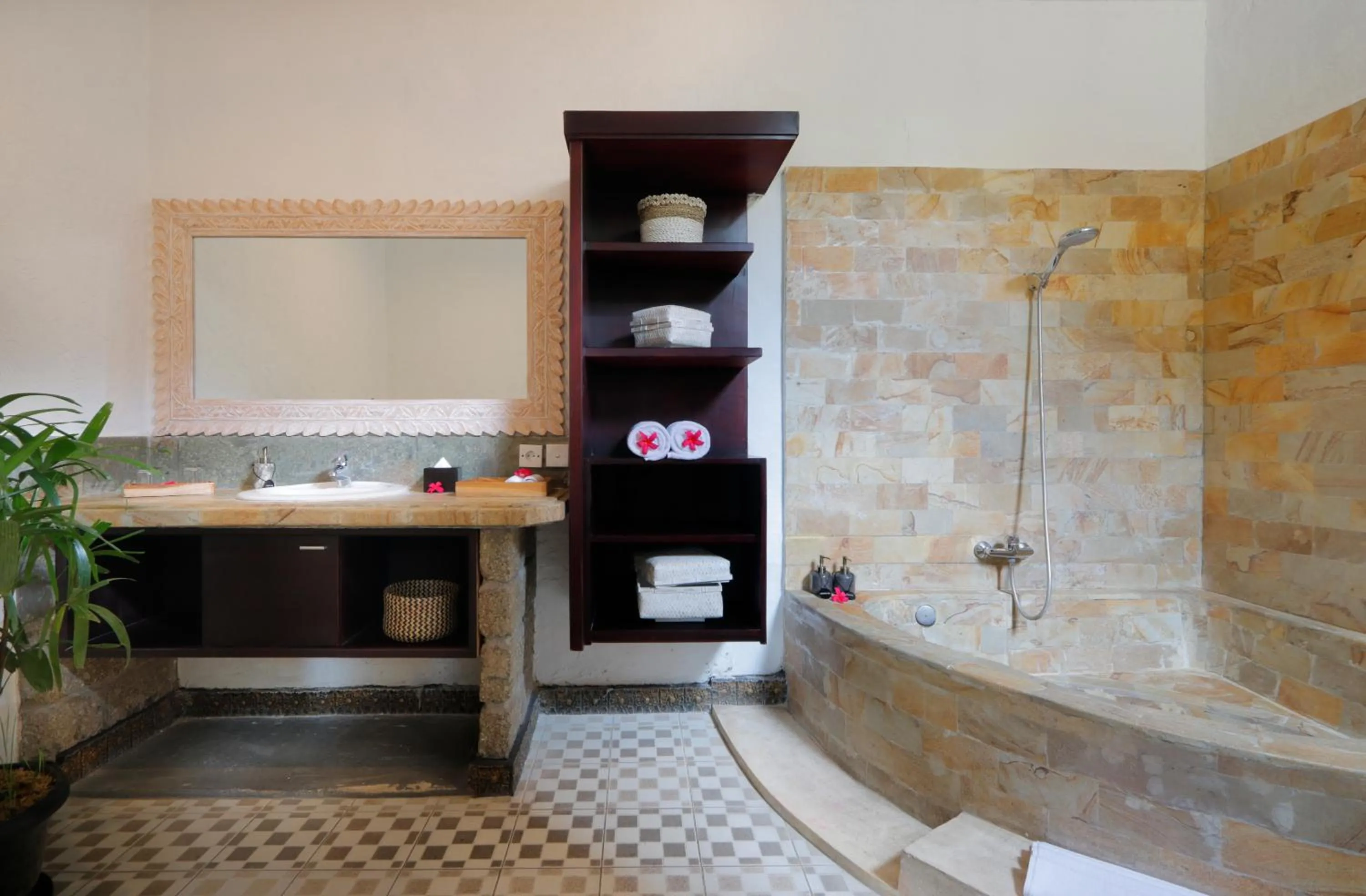 Shower in Singgah Villas Seminyak