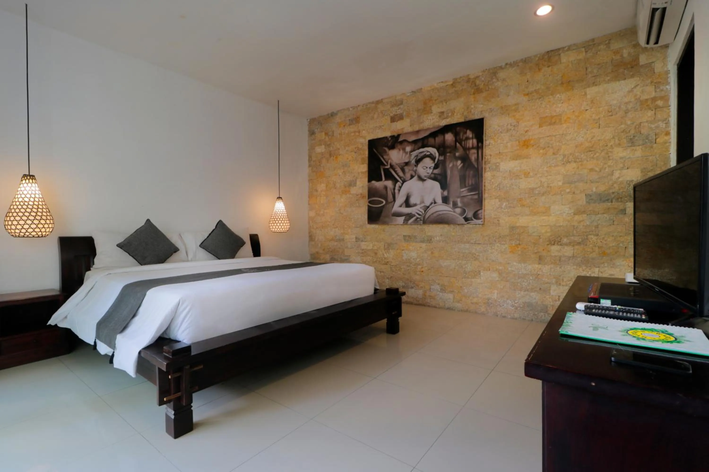 Bed in Singgah Villas Seminyak