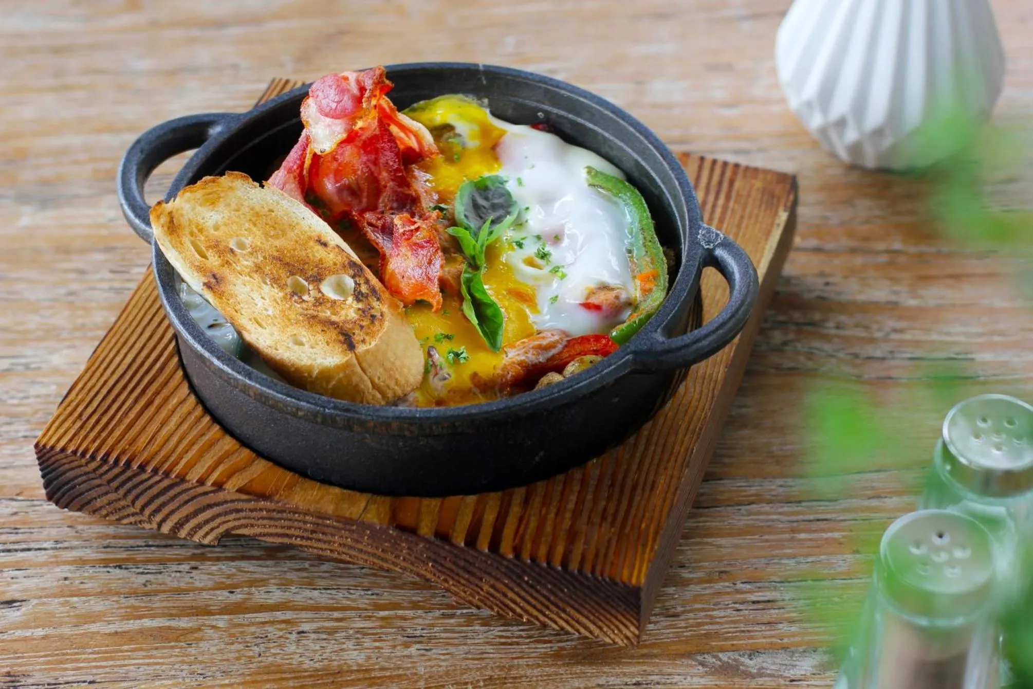 Restaurant/places to eat in Singgah Villas Seminyak