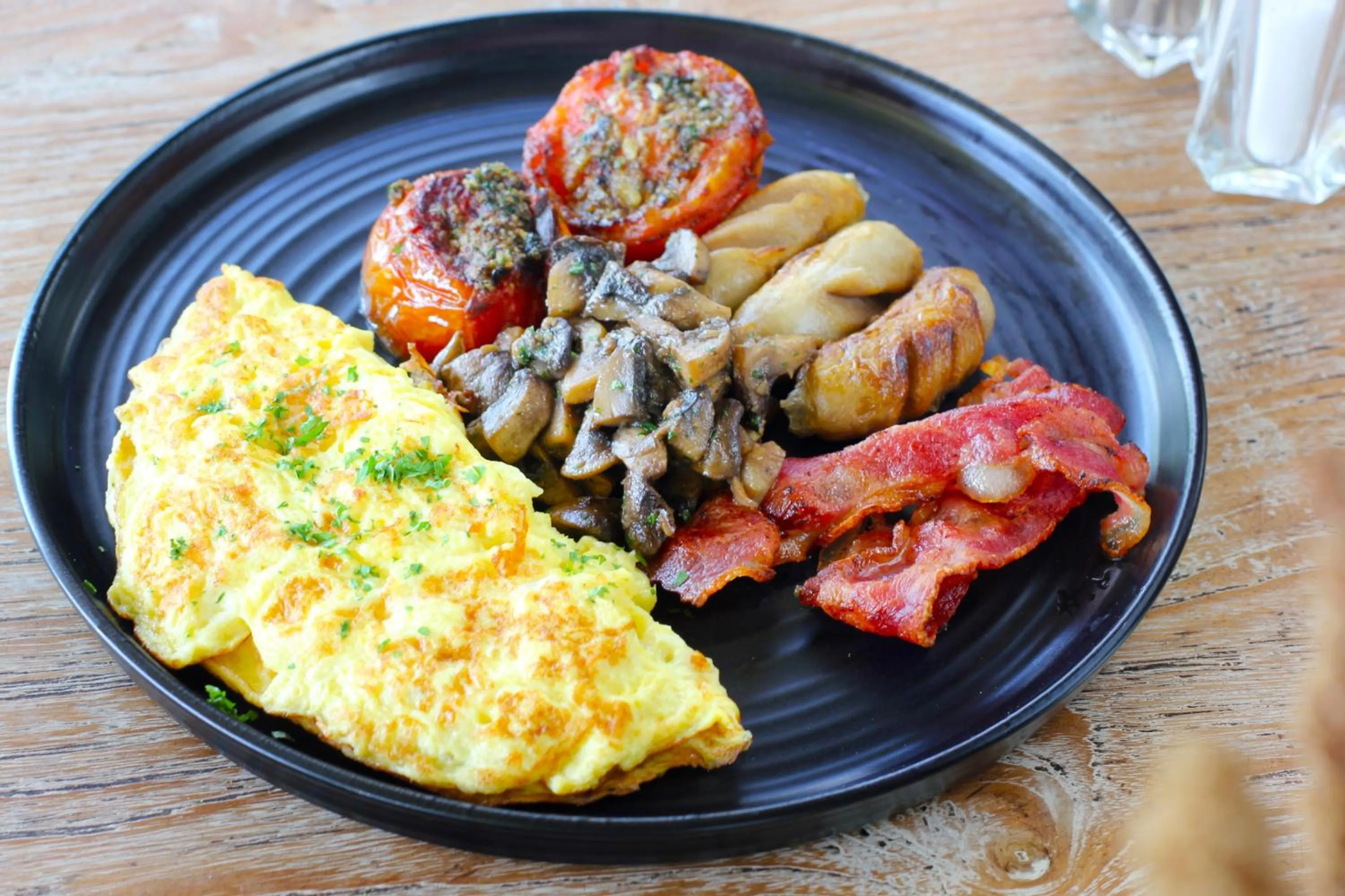 Restaurant/places to eat in Singgah Villas Seminyak