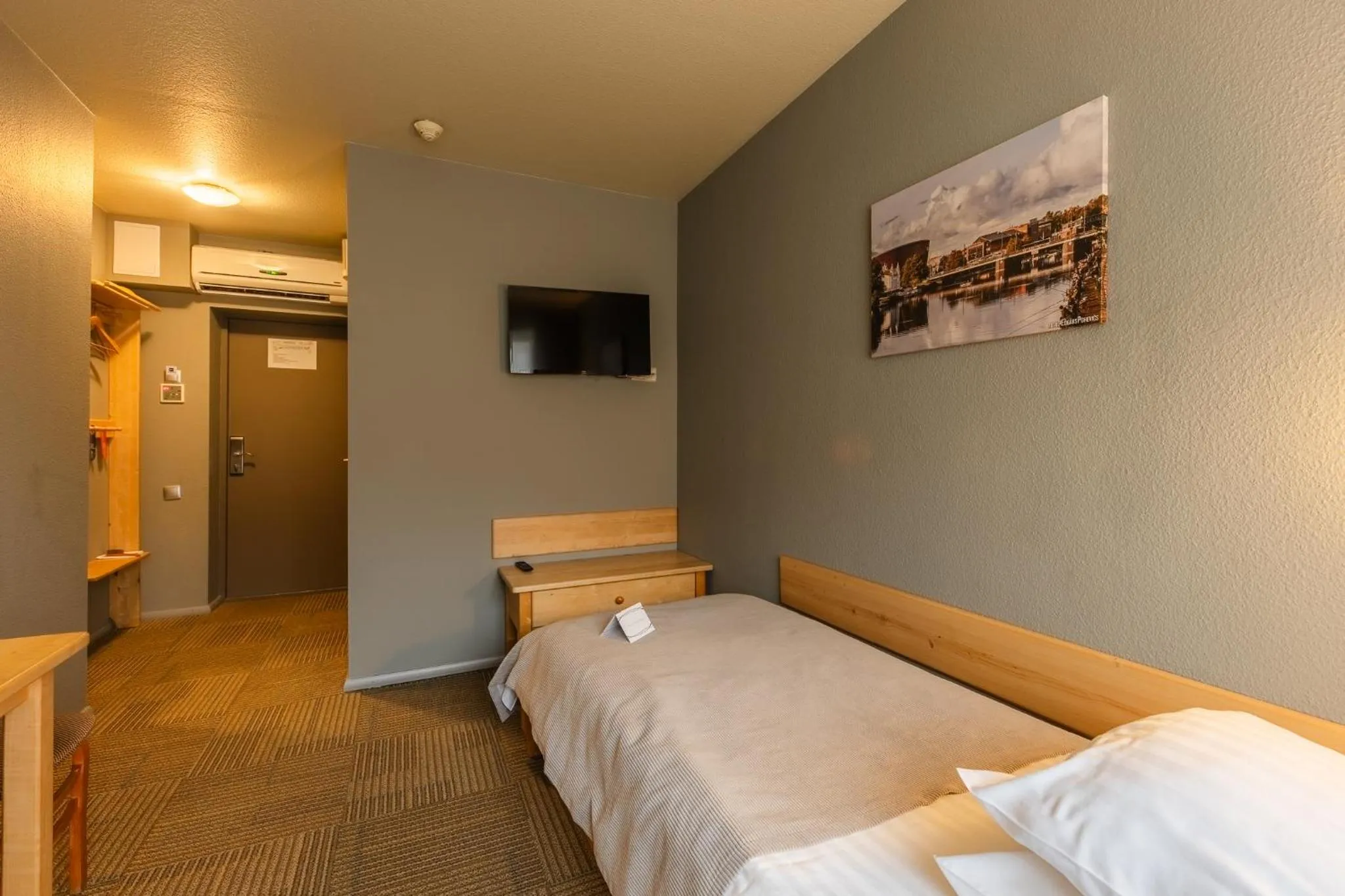 Bedroom, Bed in Liva Hotel