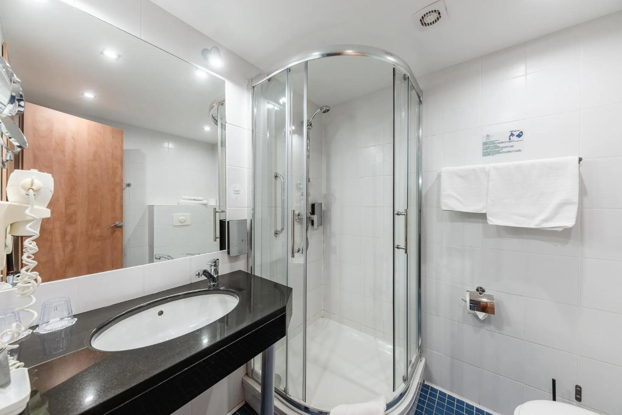 Shower in Liva Hotel