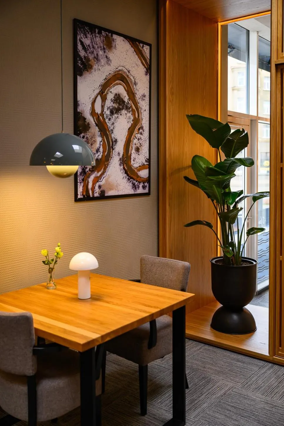 Restaurant/places to eat in Liva Hotel