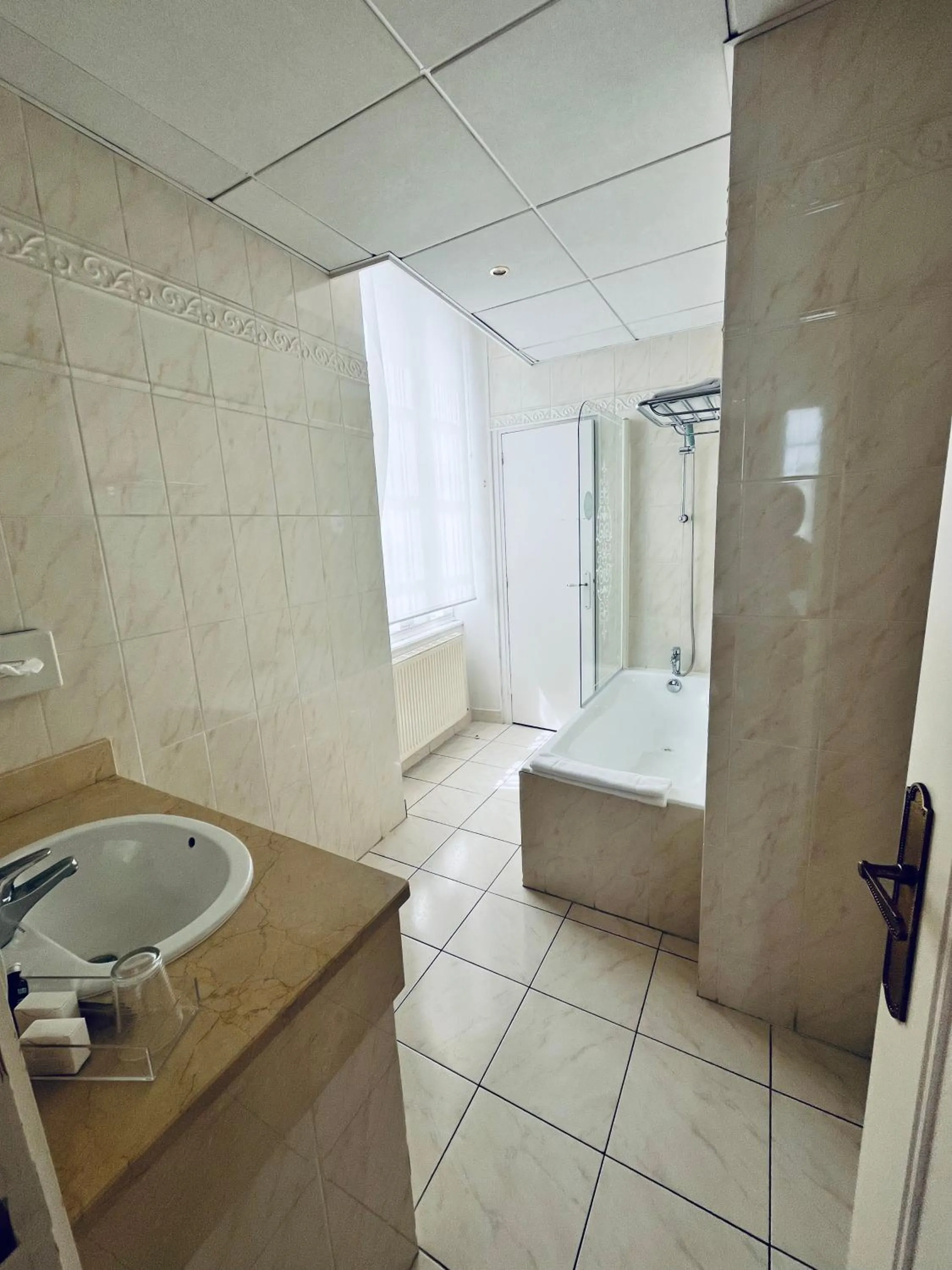 Logis Au Grand Hotel et son restaurant