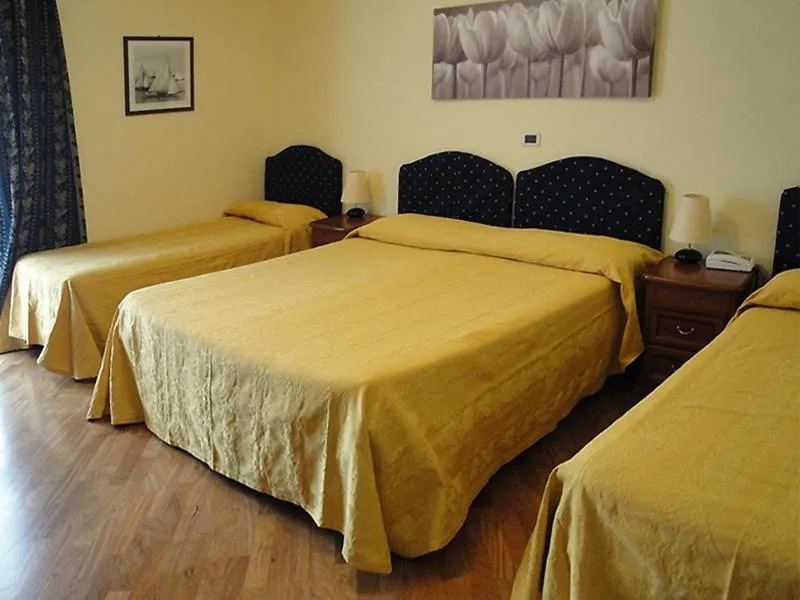 Bed in Hotel Miranda