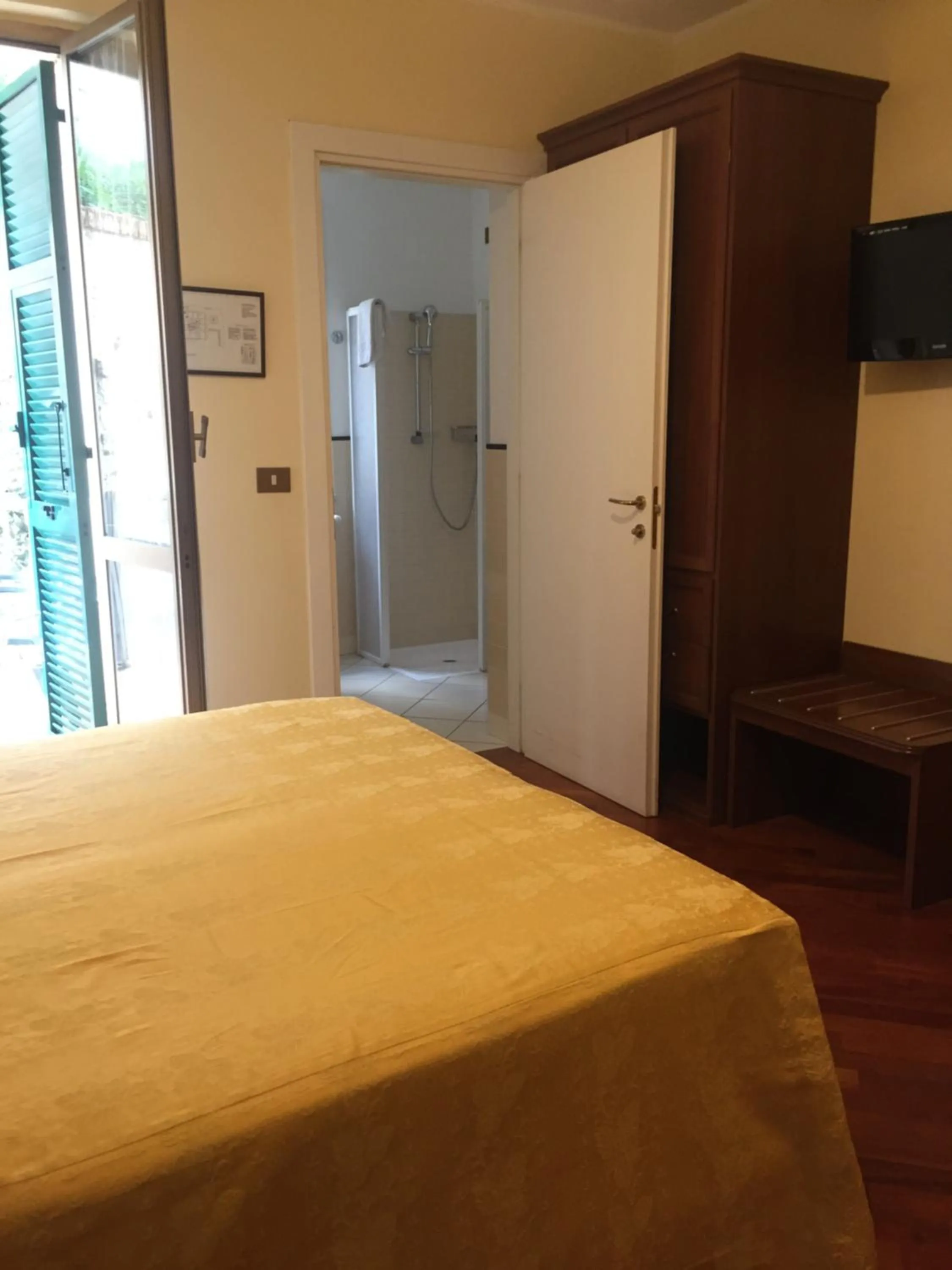 Bed in Hotel Miranda