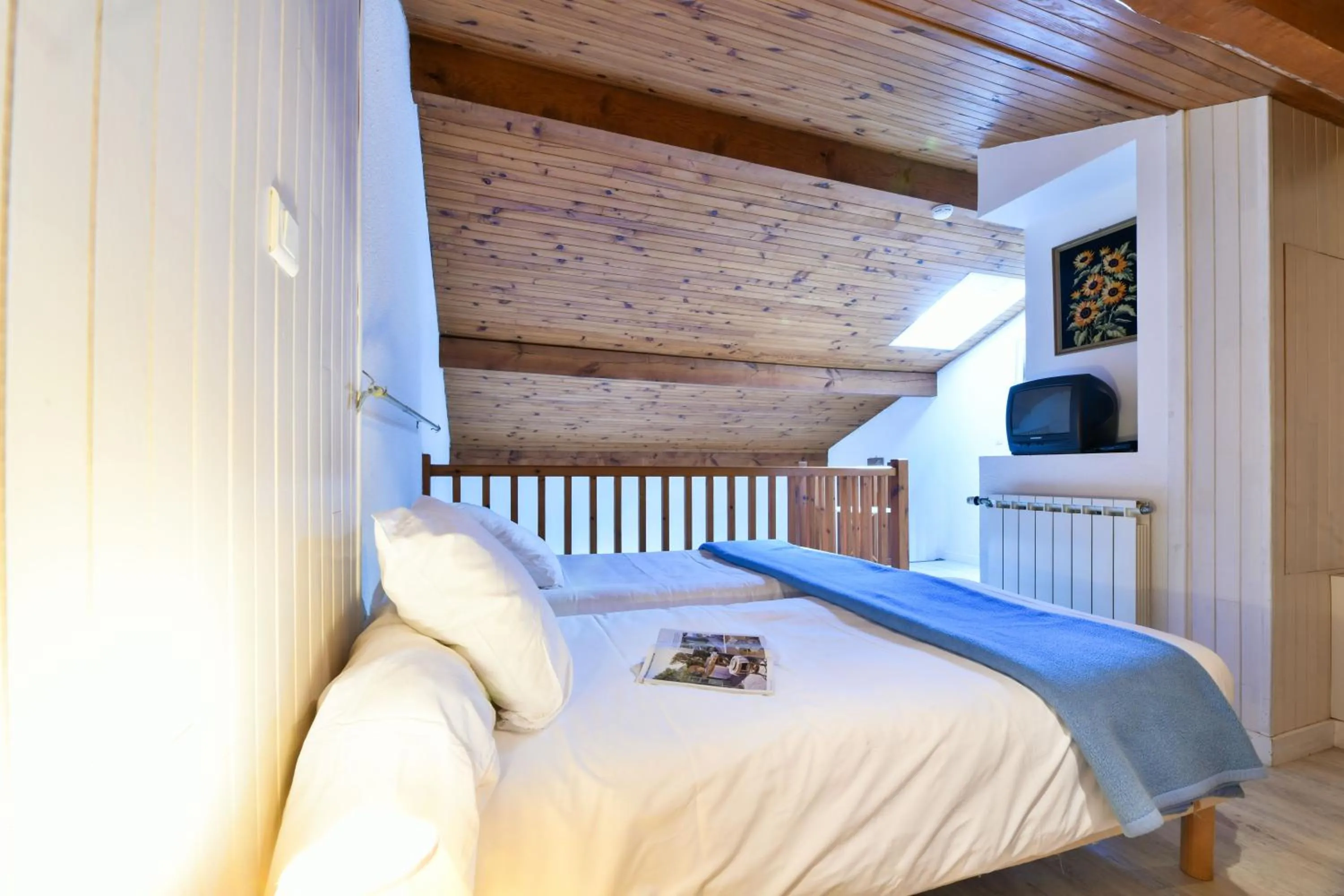 Bedroom, Bed in Logis Hotel & Restaurant Bergeret Sport