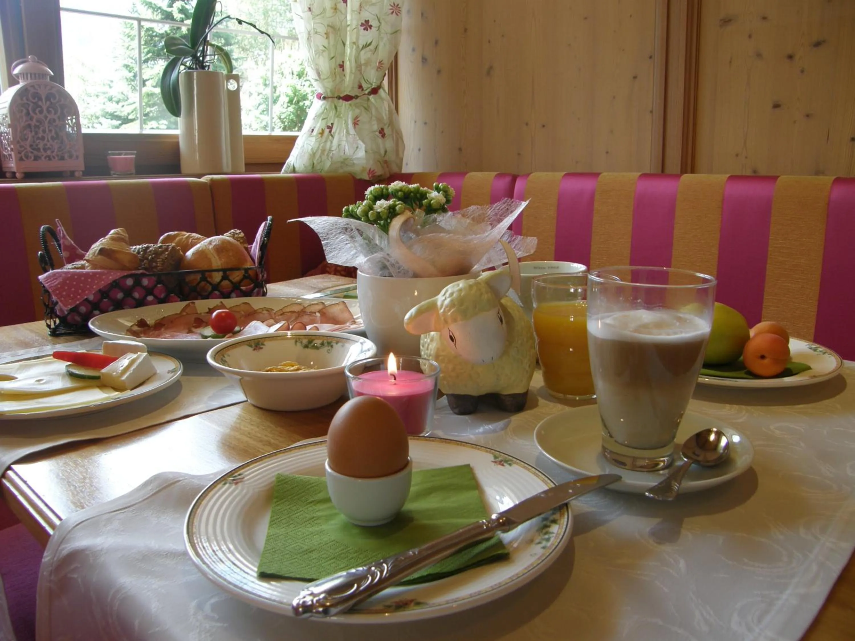 Buffet breakfast in Sportalm