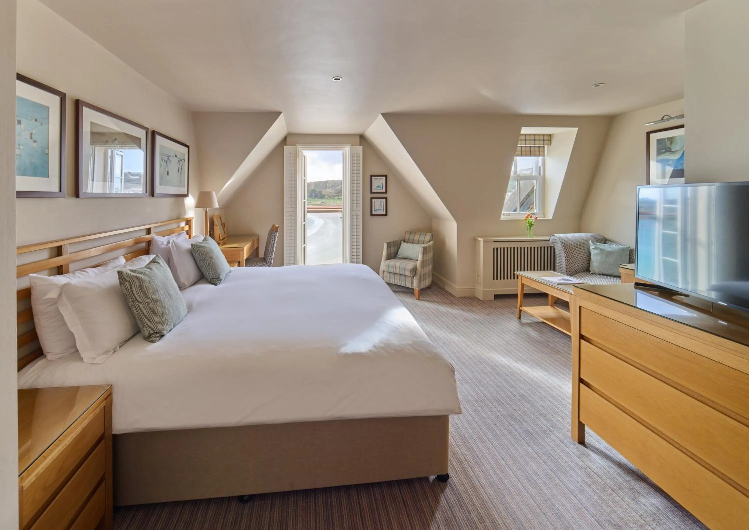 Bed in Braye Beach Hotel, Alderney