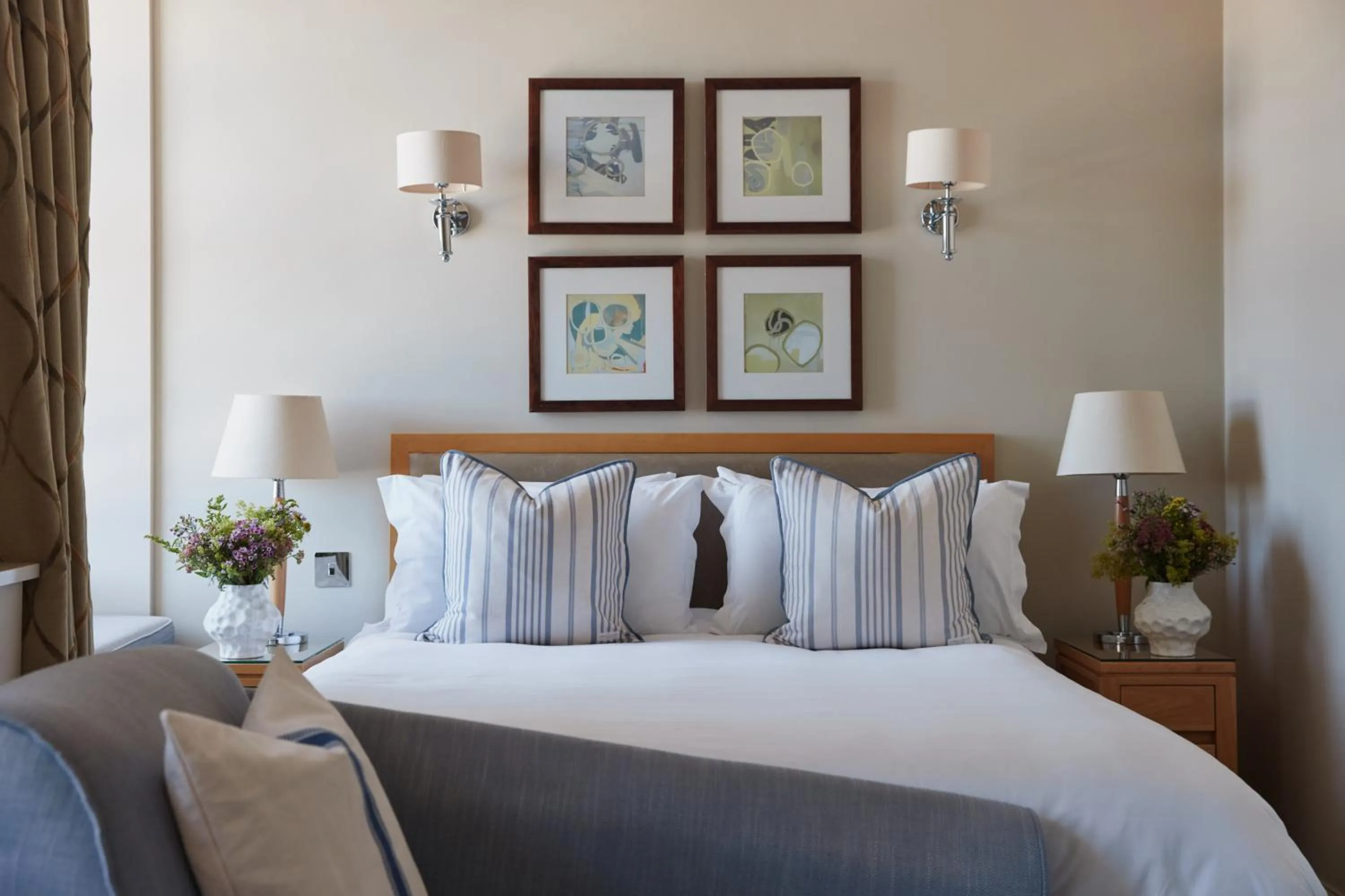 Bedroom, Bed in Braye Beach Hotel, Alderney