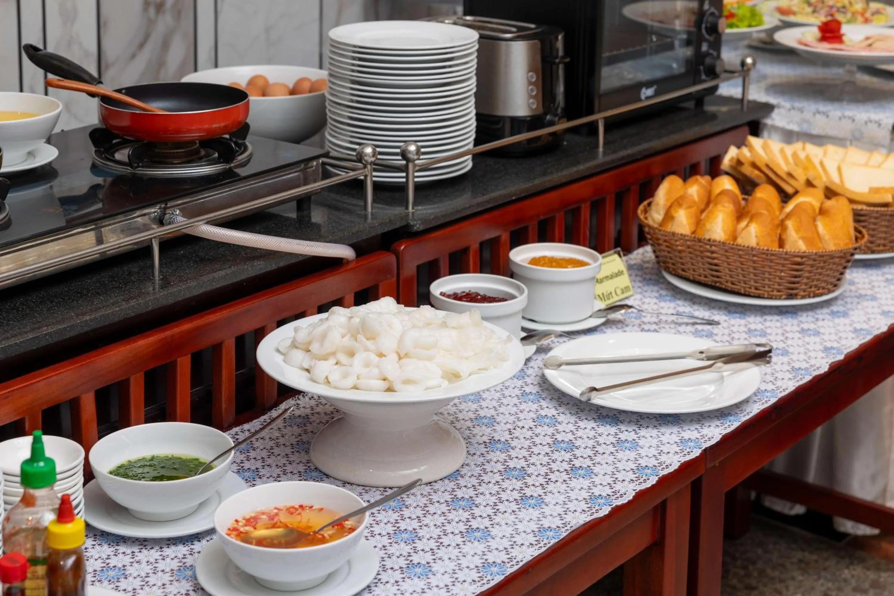 Buffet breakfast in The Summer Hotel