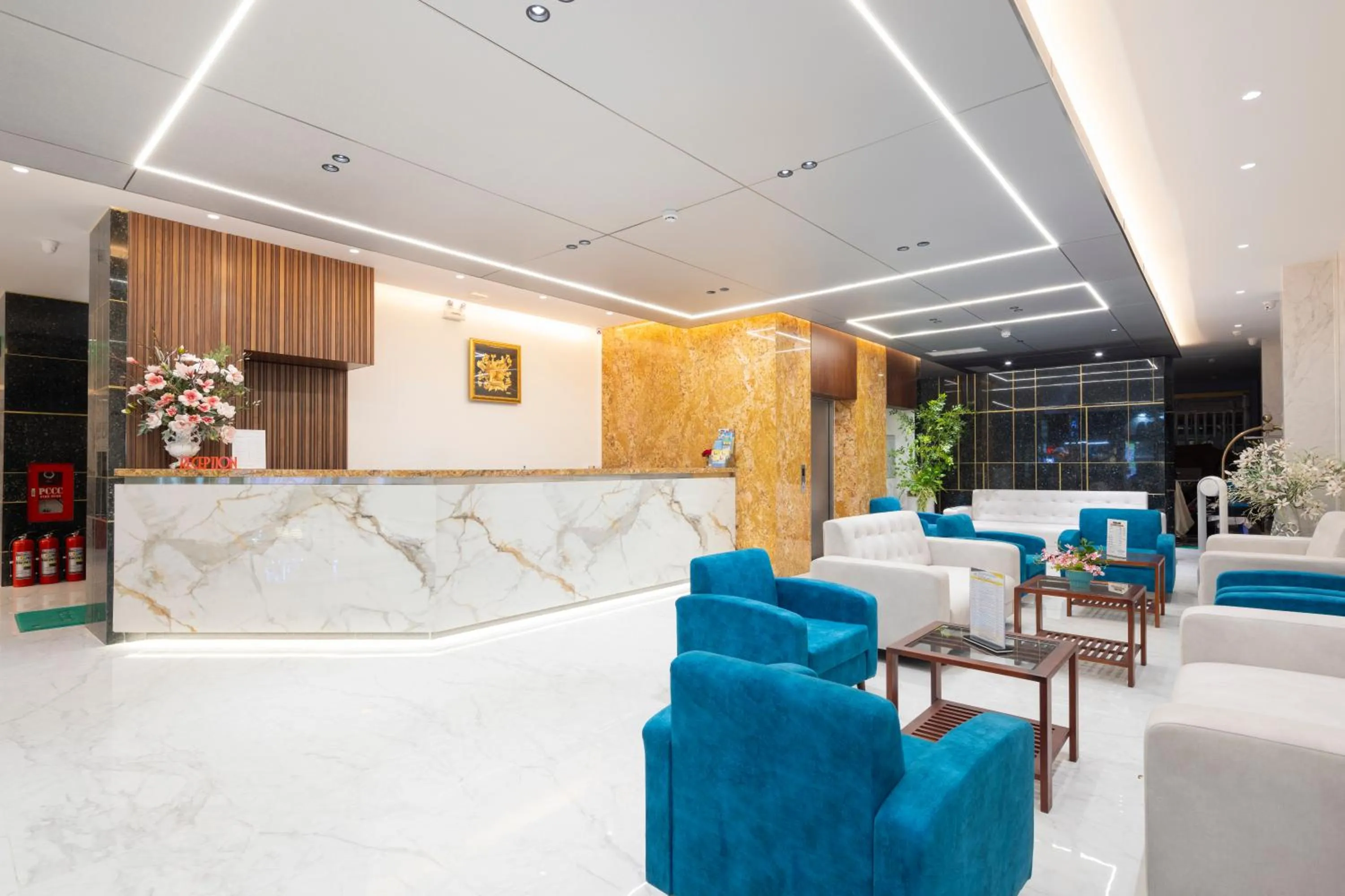 Communal lounge/ TV room in The Summer Hotel