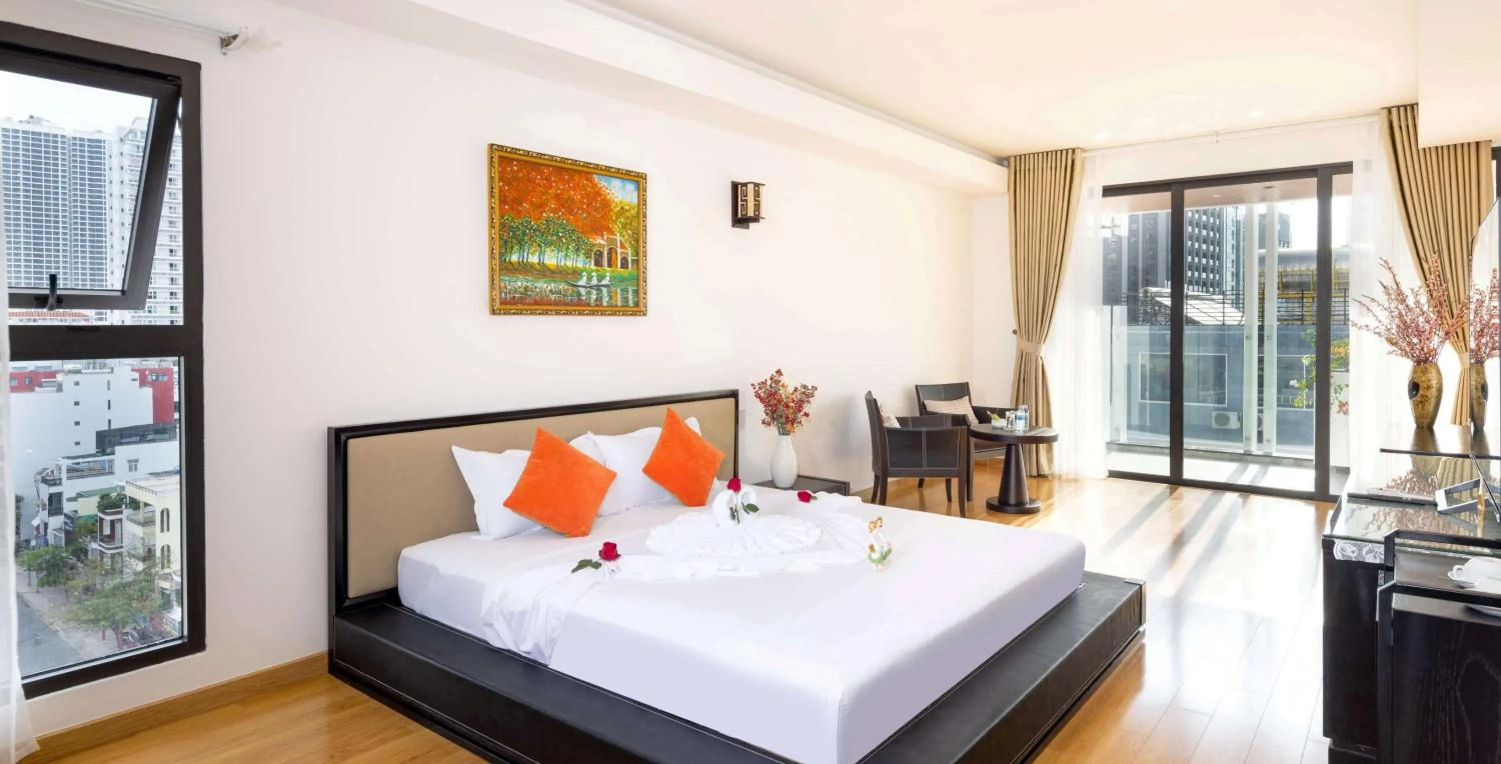 Photo of the whole room, Bed in The Summer Hotel