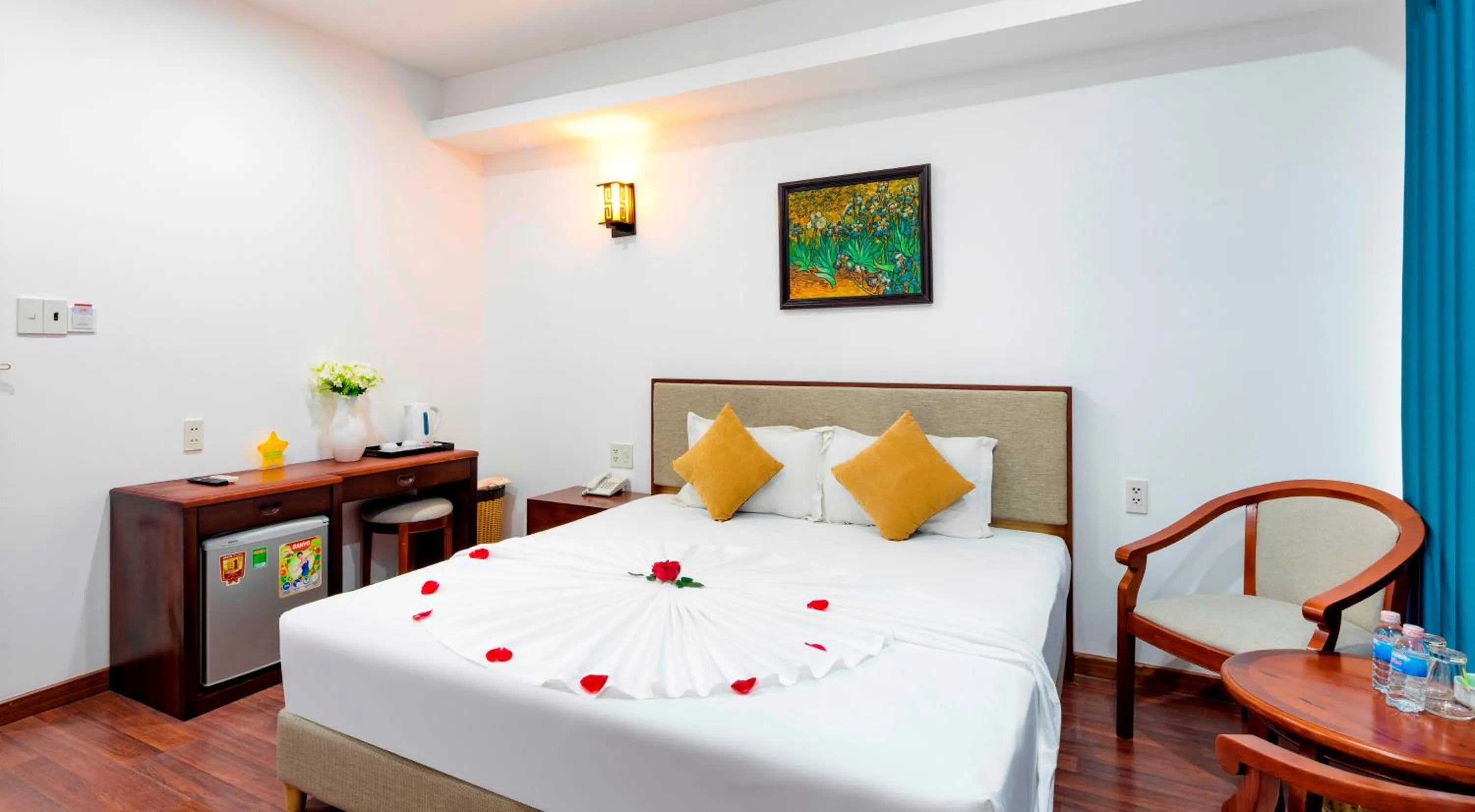 Bed in The Summer Hotel