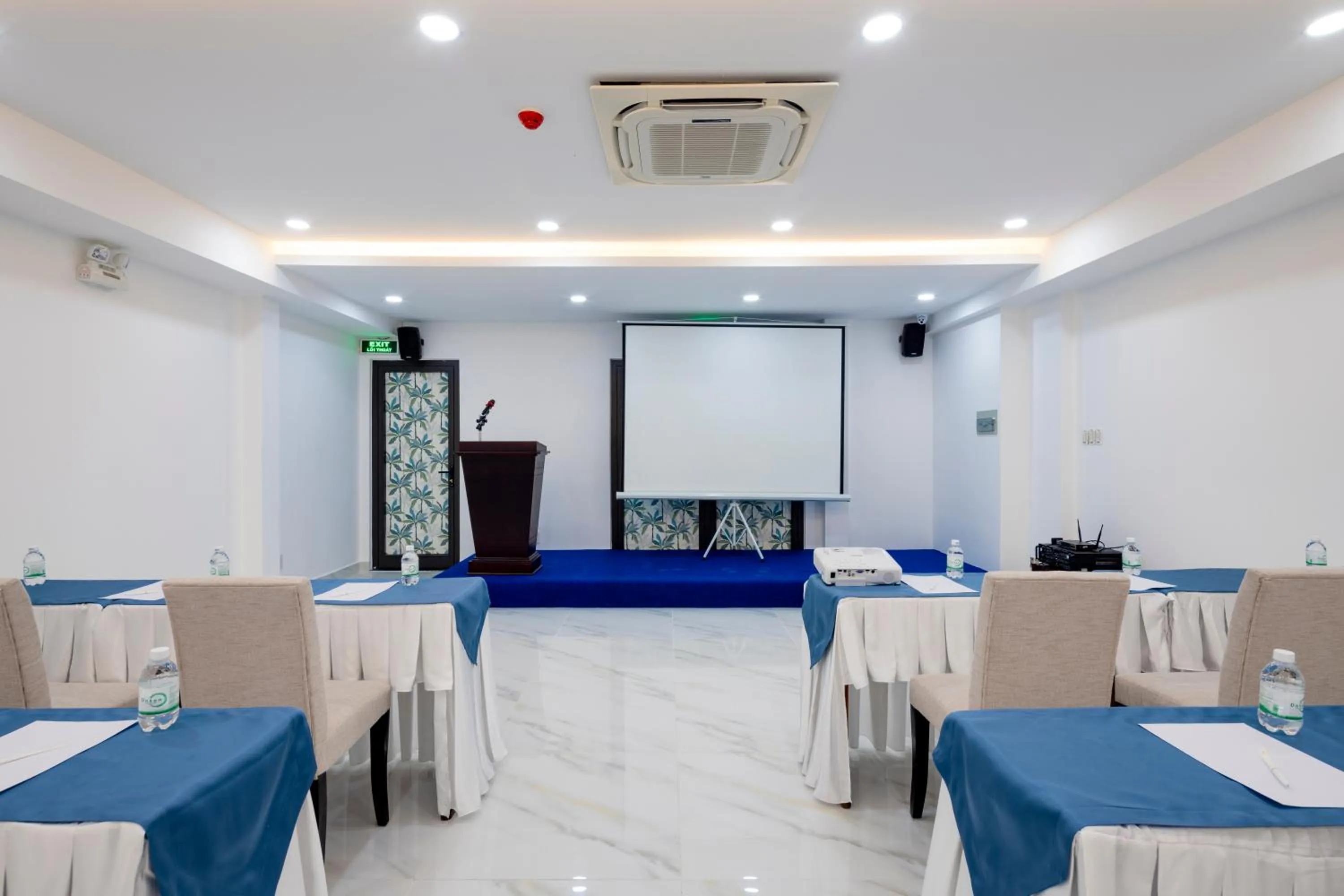 Meeting/conference room in The Summer Hotel