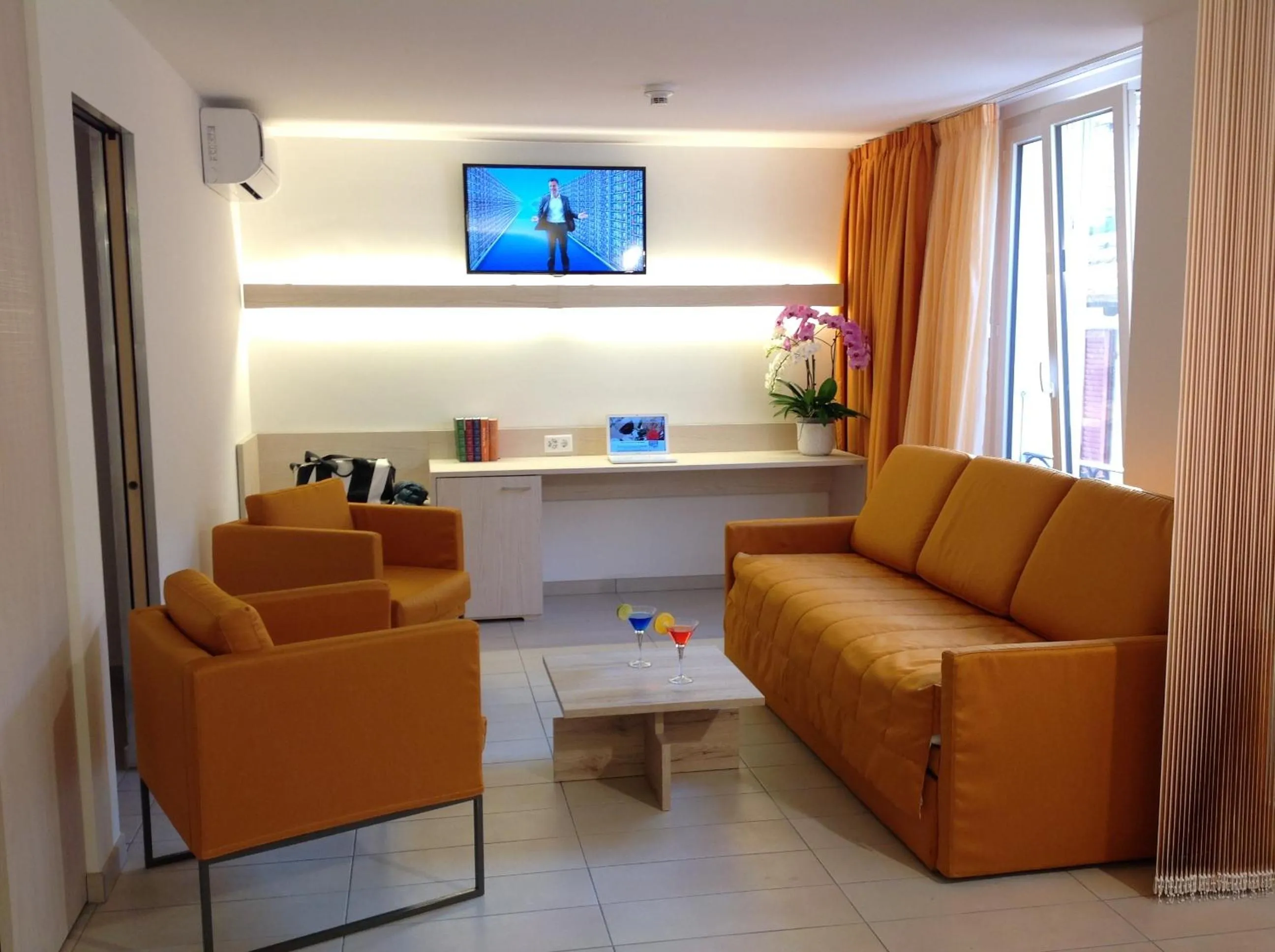 Living room in Hotel Tamaro