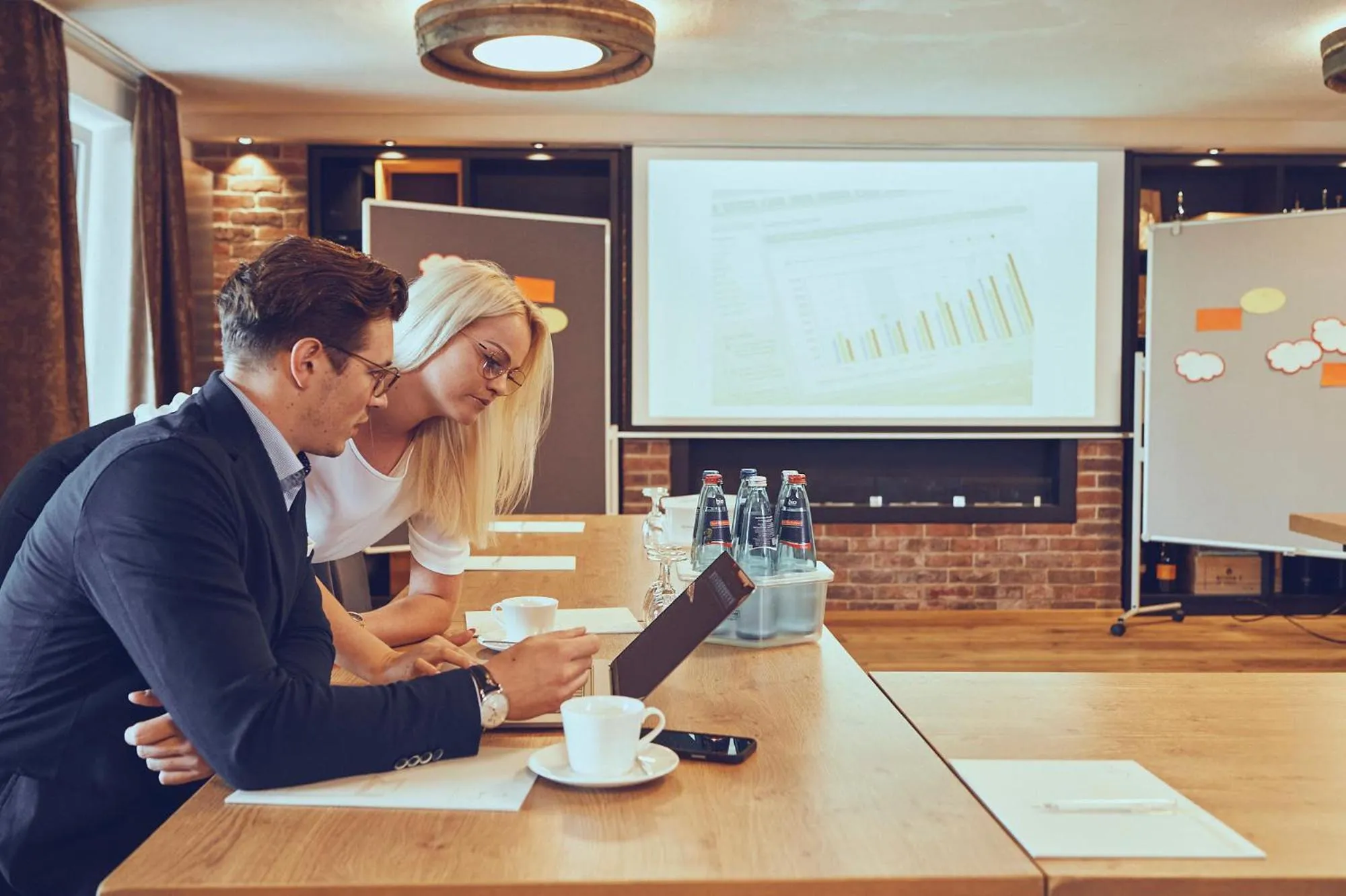 Business facilities in Die Burg