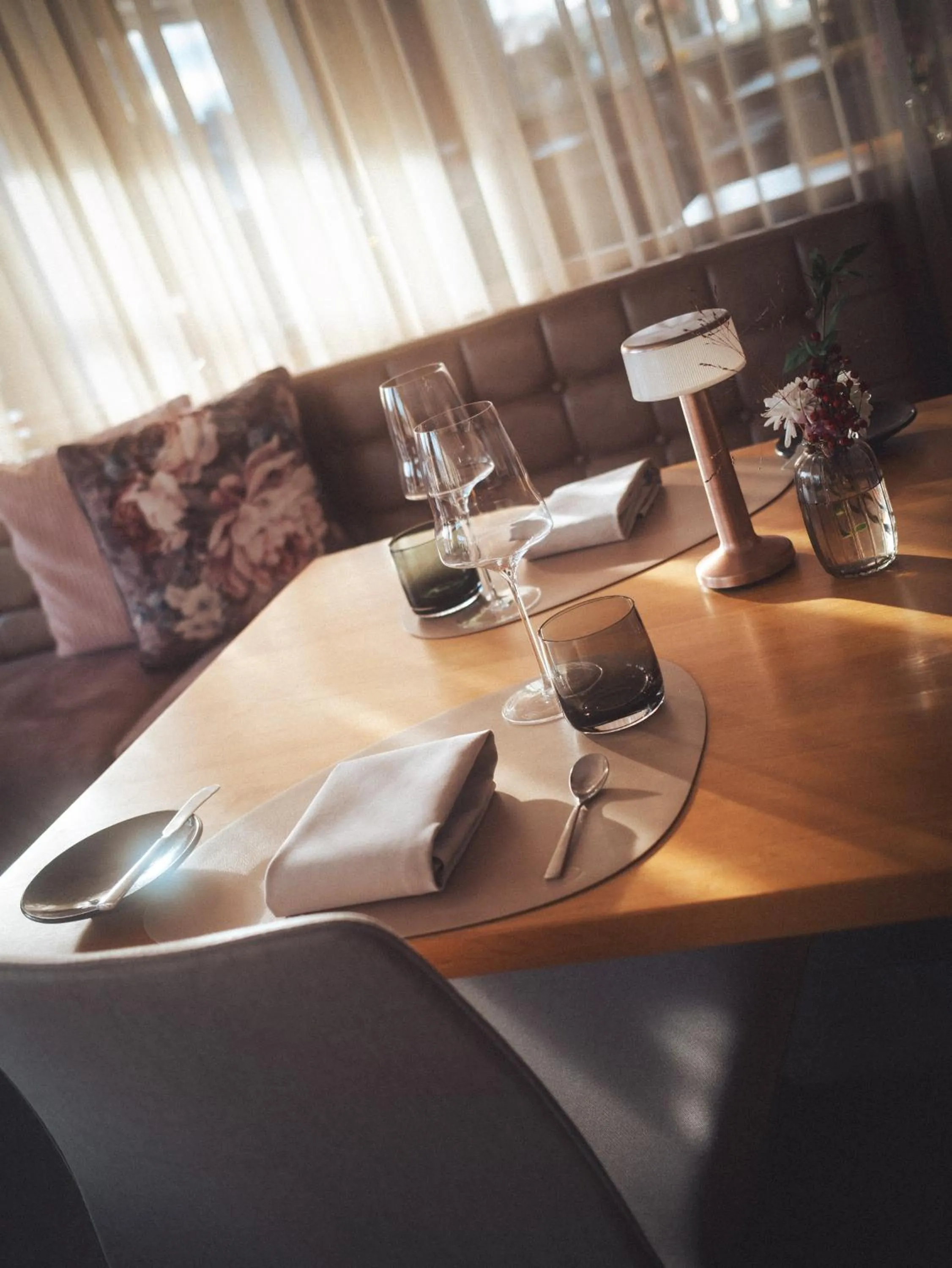 Restaurant/places to eat in Die Burg