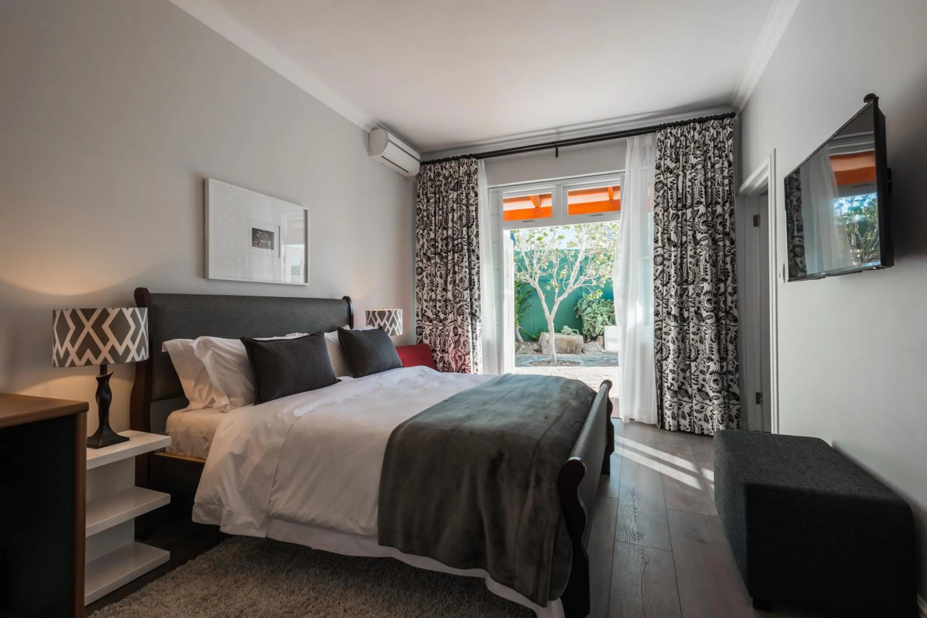 Bed in Waterstone Lodge