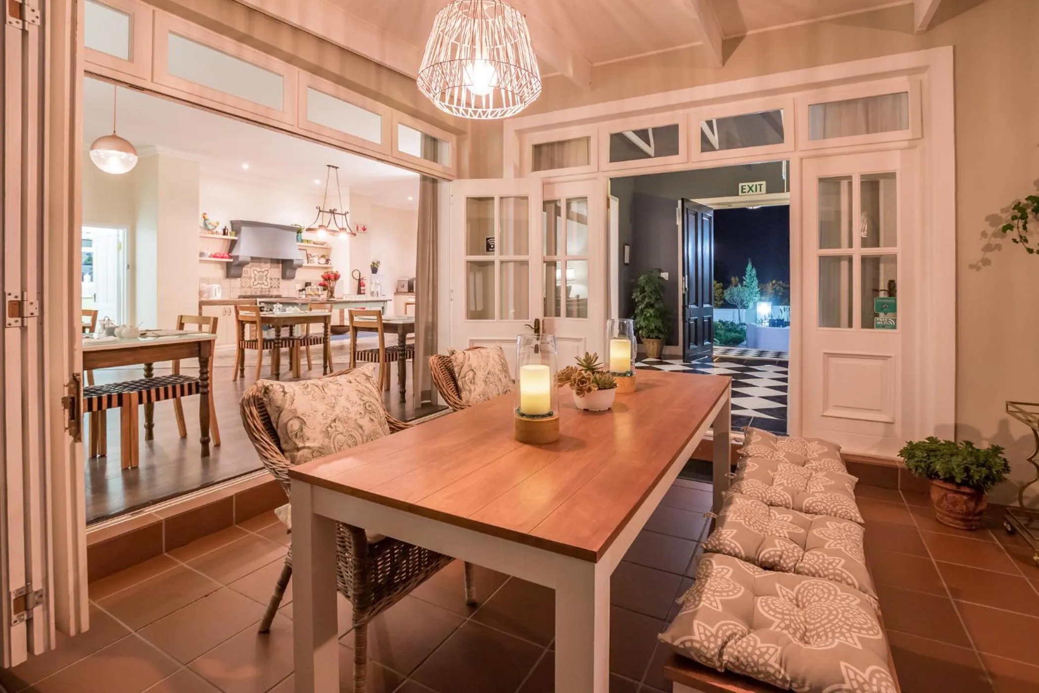 Restaurant/places to eat in Waterstone Lodge