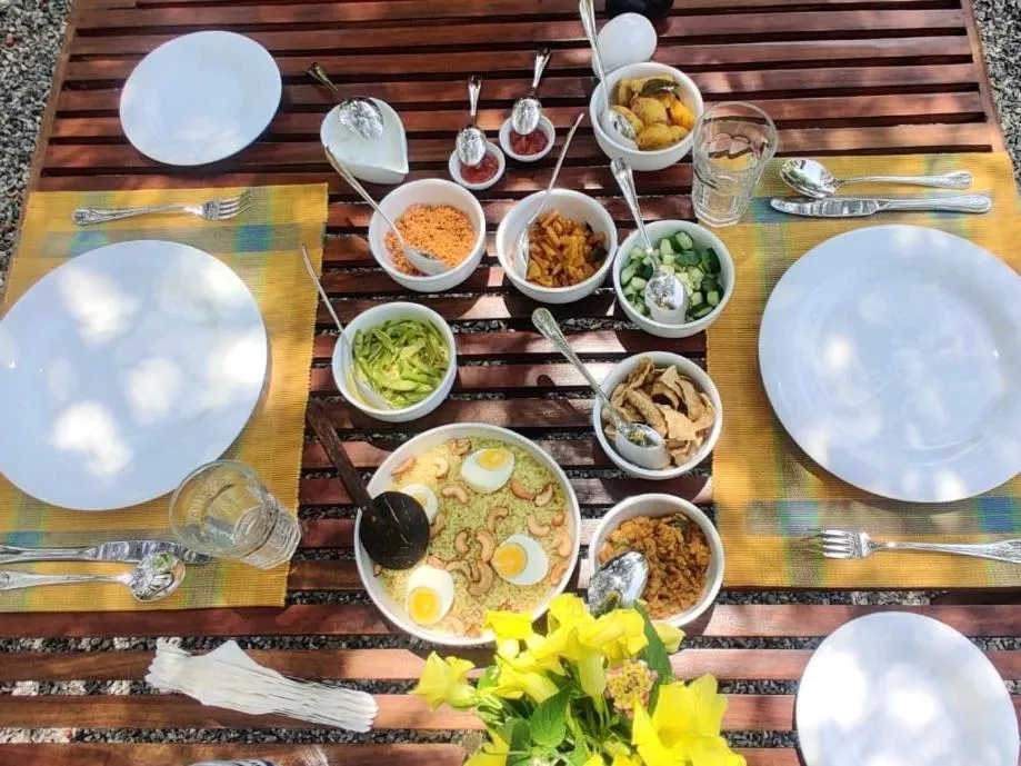 Food and drinks in Yala Lake View Cabanas