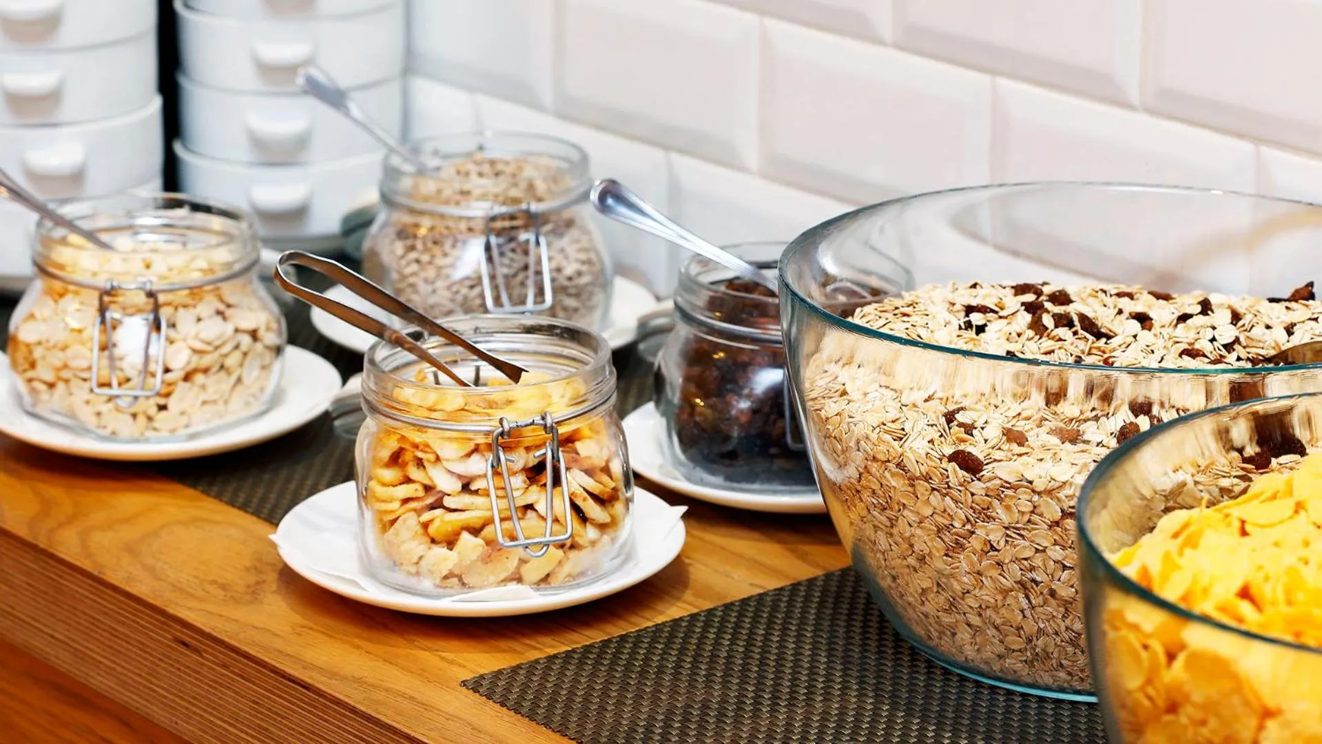 Buffet breakfast in Hestia Hotel Draugi