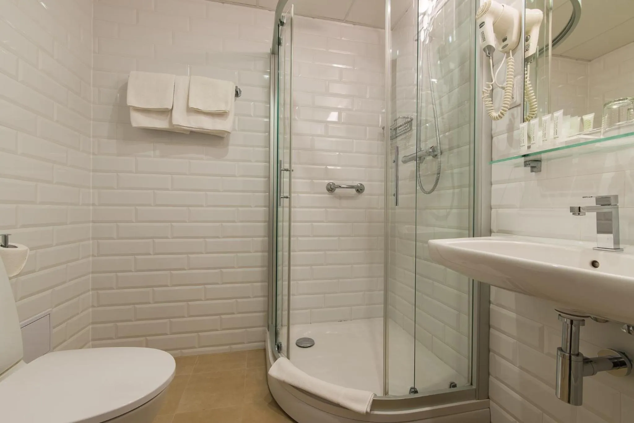 Bathroom in Hestia Hotel Draugi