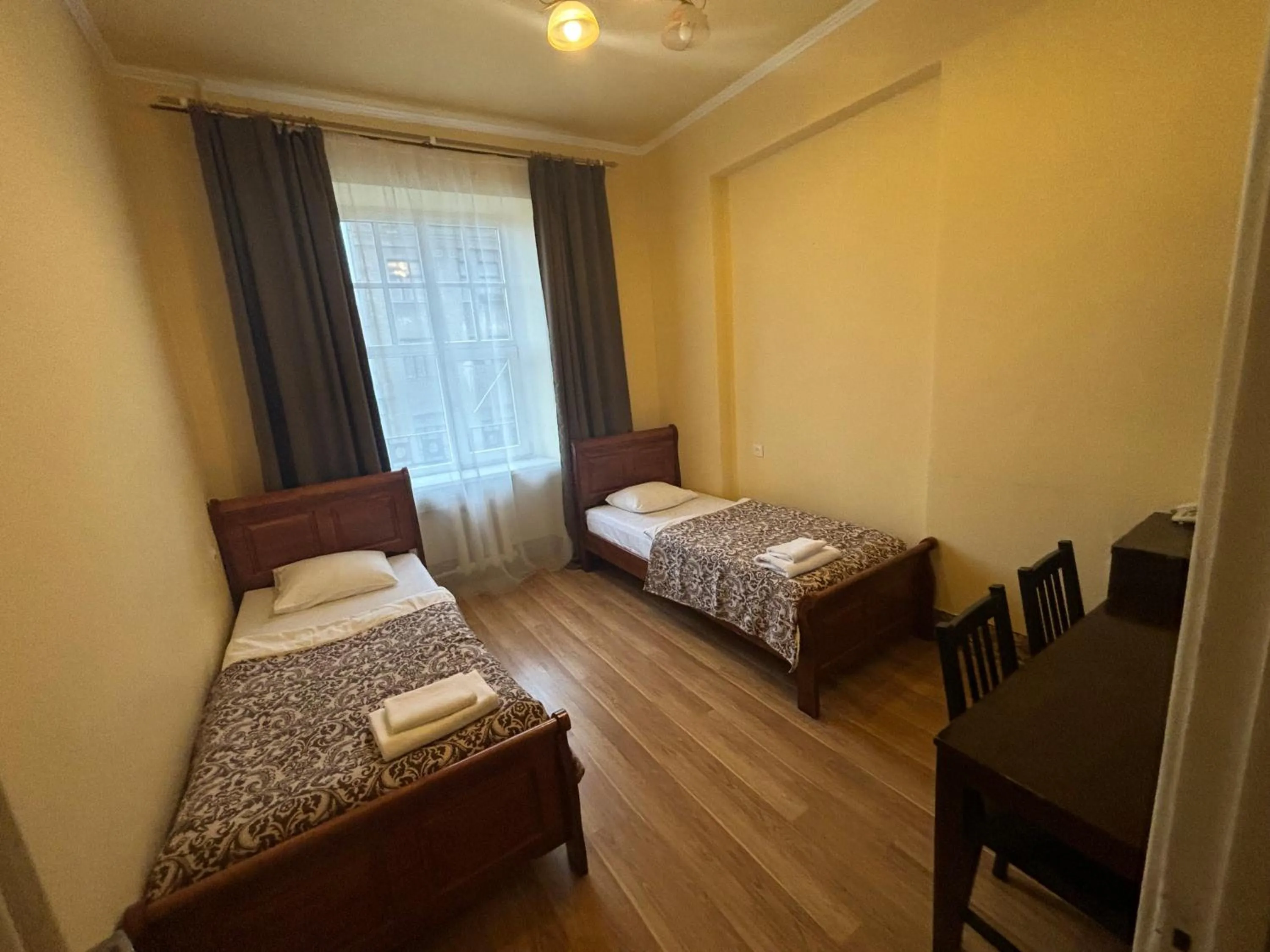 Bedroom, Bed in Viktorija