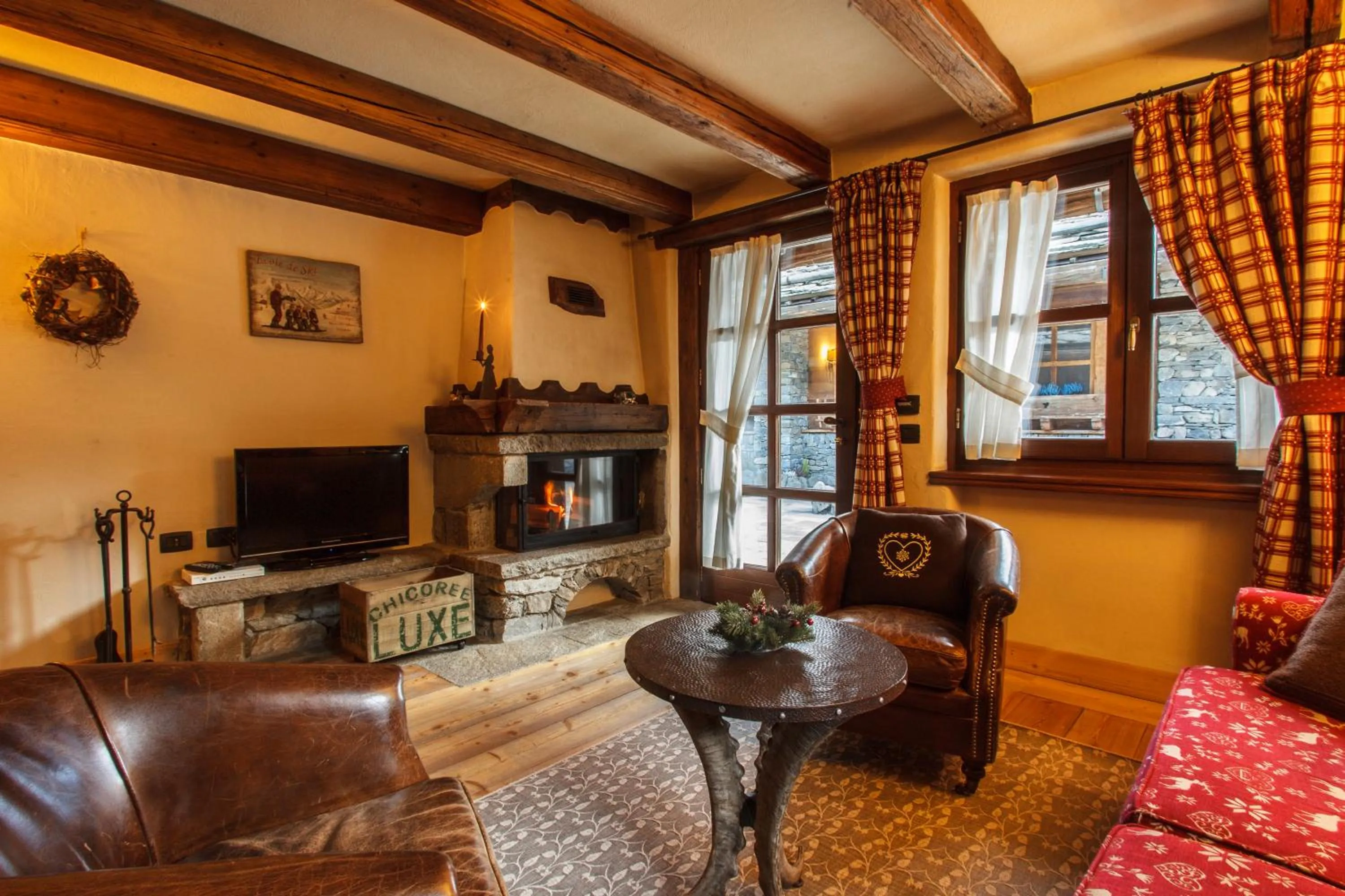 Two-Bedroom Apartment in Au Coeur Des Neiges Resort SPA & FREE E-BIKE