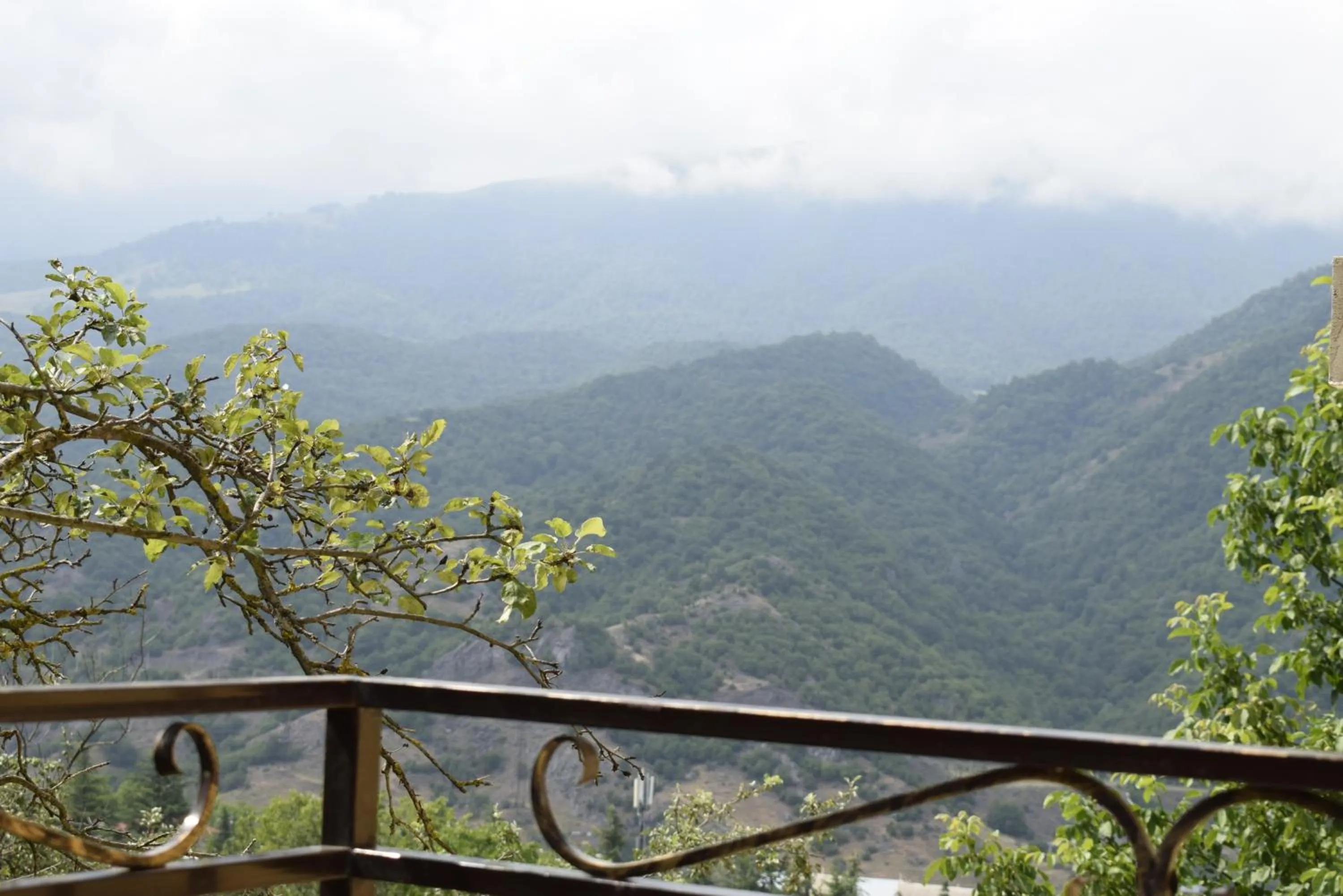 Balcony/Terrace in Verin Tun